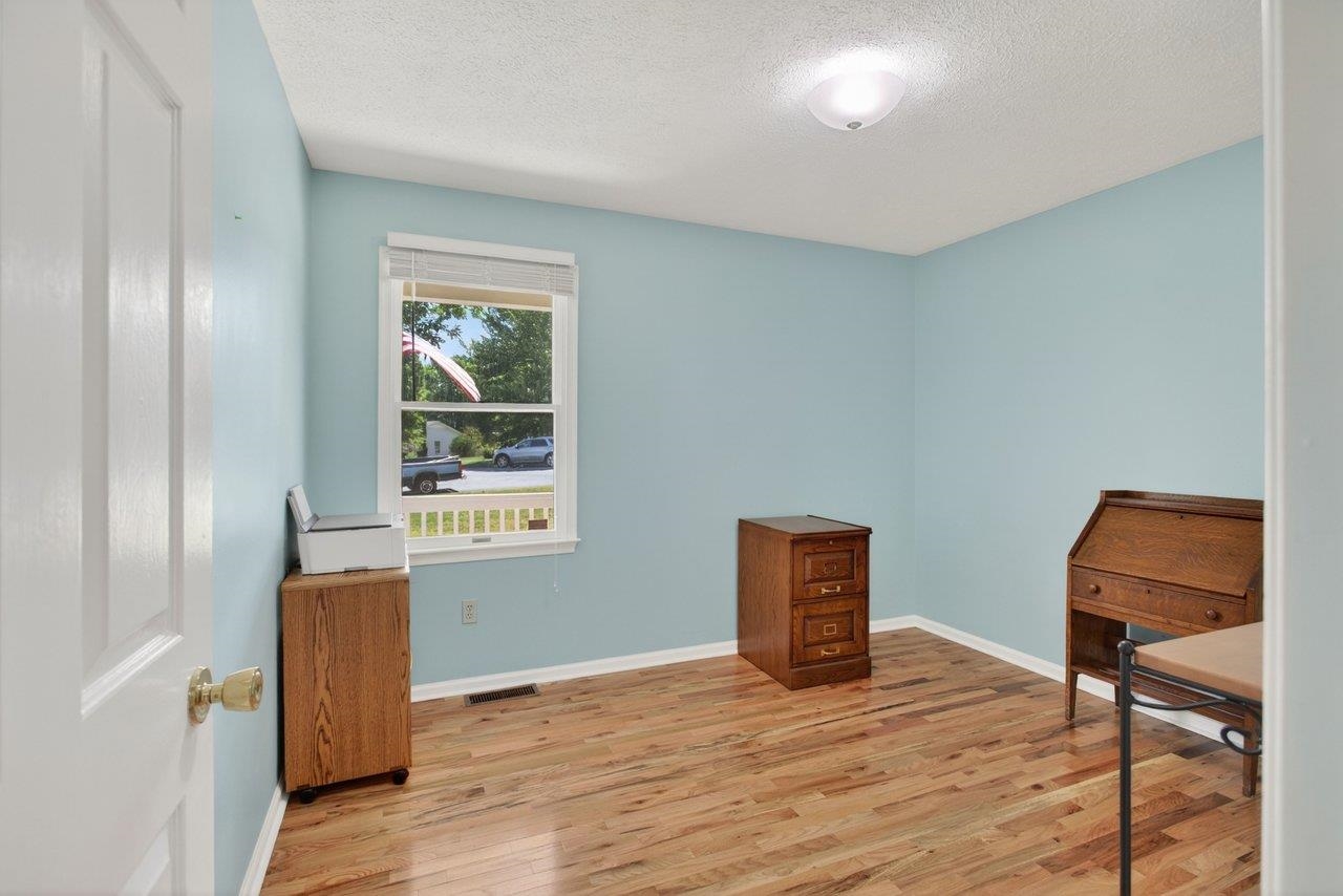 215 FOREST DR, STUARTS DRAFT, Virginia 24477, 6 Bedrooms Bedrooms, ,4 BathroomsBathrooms,Residential,215 FOREST DR,678302 MLS # 678302