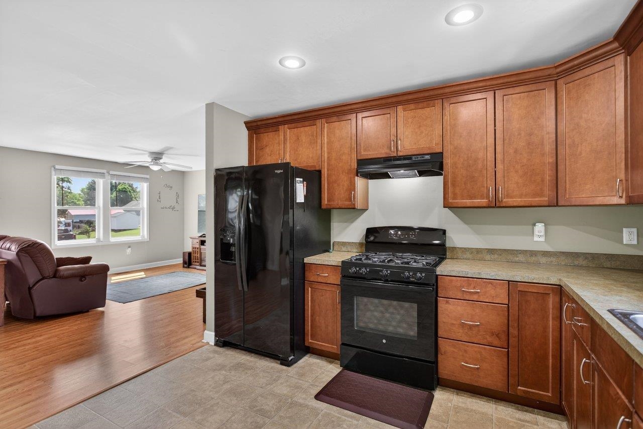 215 FOREST DR, STUARTS DRAFT, Virginia 24477, 6 Bedrooms Bedrooms, ,4 BathroomsBathrooms,Residential,215 FOREST DR,678302 MLS # 678302
