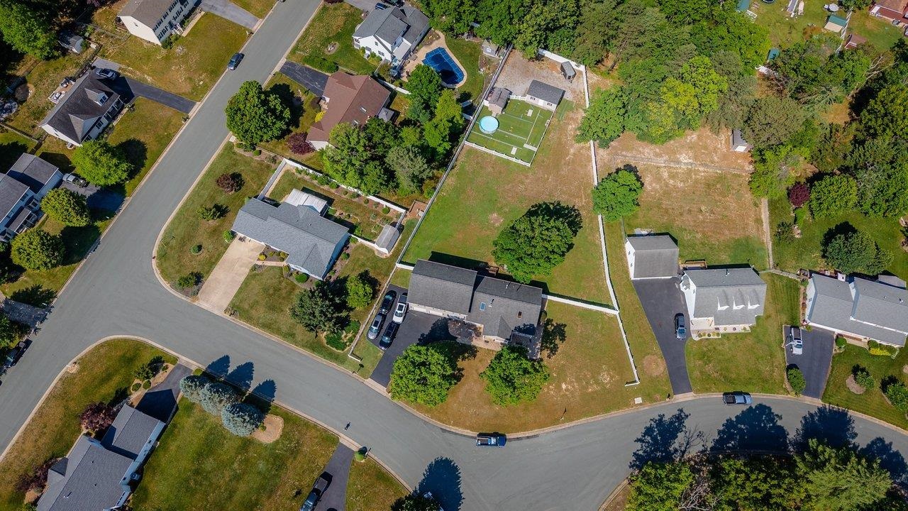 215 FOREST DR, STUARTS DRAFT, Virginia 24477, 6 Bedrooms Bedrooms, ,4 BathroomsBathrooms,Residential,215 FOREST DR,678302 MLS # 678302