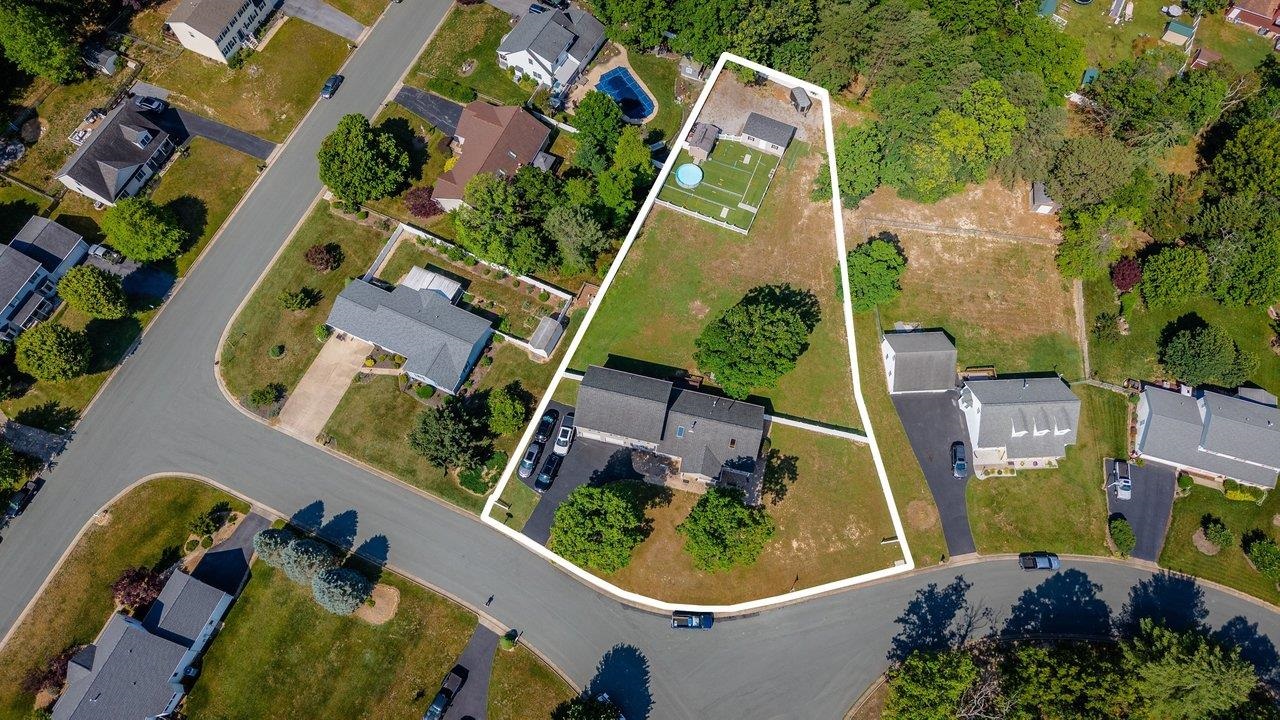 215 FOREST DR, STUARTS DRAFT, Virginia 24477, 6 Bedrooms Bedrooms, ,4 BathroomsBathrooms,Residential,215 FOREST DR,678302 MLS # 678302