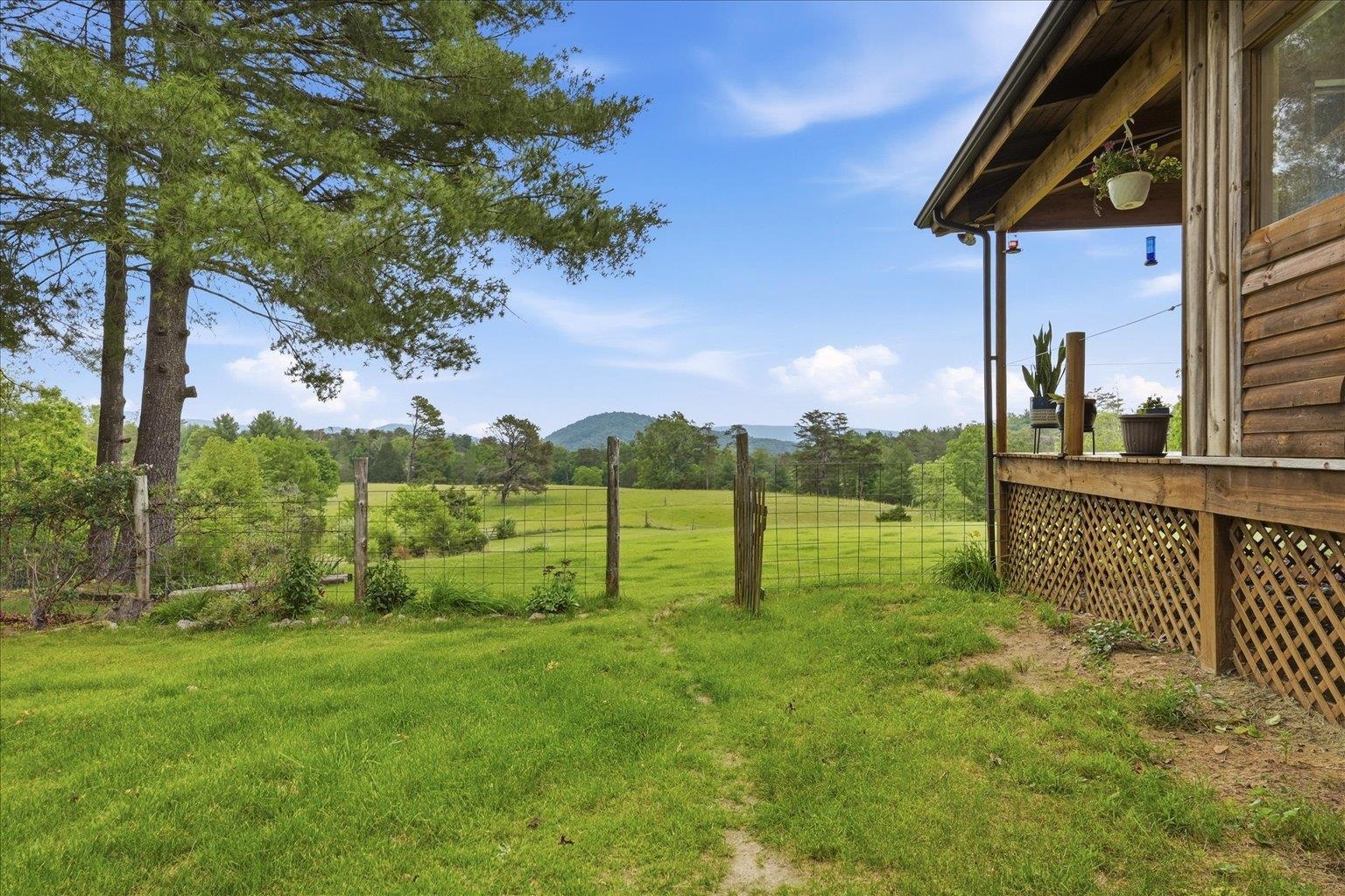 14636 TURNER RUN RD, FULKS RUN, Virginia 22830, 3 Bedrooms Bedrooms, ,2 BathroomsBathrooms,Residential,14636 TURNER RUN RD,678409 MLS # 678409
