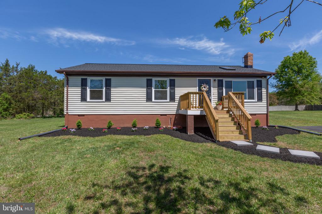 6732 FORBES PL W, BEALETON, Virginia 22712, 3 Bedrooms Bedrooms, ,2 BathroomsBathrooms,Residential,6732 FORBES PL W,VAFQ2021682 MLS # VAFQ2021682