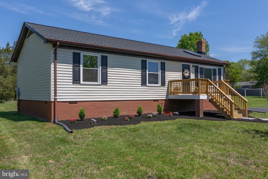 6732 FORBES PL W, BEALETON, Virginia 22712, 3 Bedrooms Bedrooms, ,2 BathroomsBathrooms,Residential,6732 FORBES PL W,VAFQ2021682 MLS # VAFQ2021682