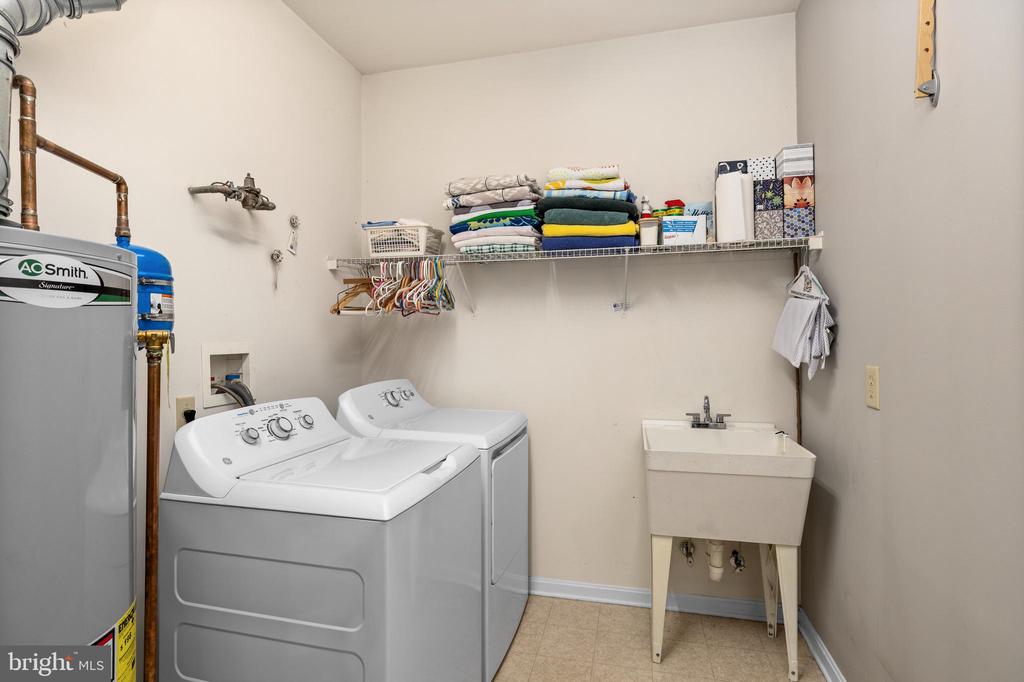 11208 SILVERSMITH LN, FREDERICKSBURG, Virginia 22407, 2 Bedrooms Bedrooms, ,2 BathroomsBathrooms,Residential,11208 SILVERSMITH LN,VASP2042688 MLS # VASP2042688