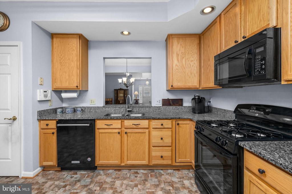 11208 SILVERSMITH LN, FREDERICKSBURG, Virginia 22407, 2 Bedrooms Bedrooms, ,2 BathroomsBathrooms,Residential,11208 SILVERSMITH LN,VASP2042688 MLS # VASP2042688