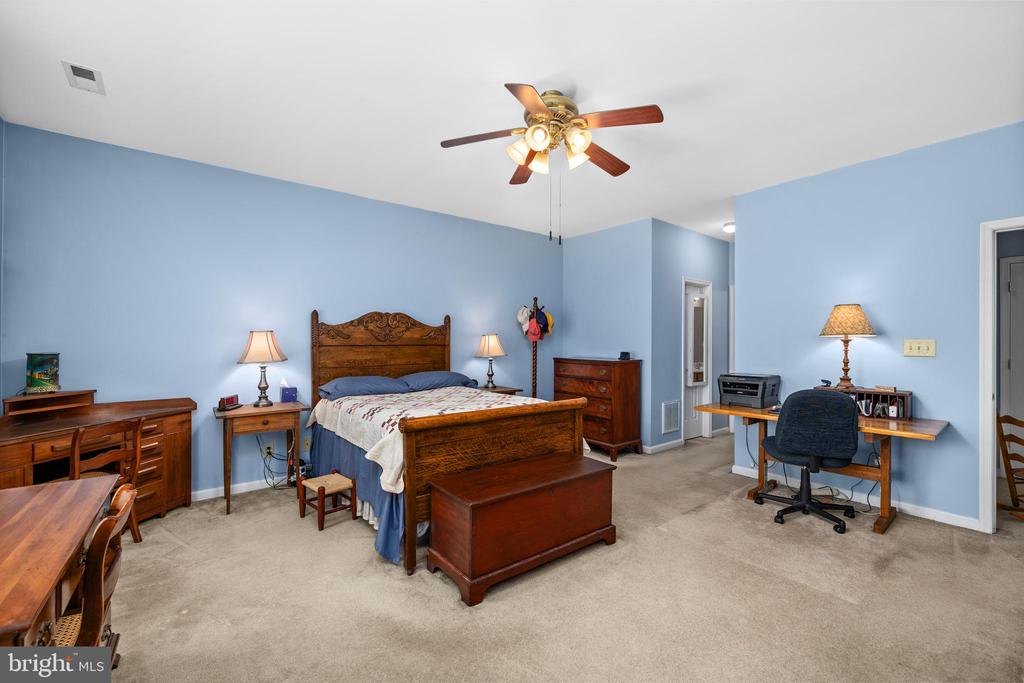 11208 SILVERSMITH LN, FREDERICKSBURG, Virginia 22407, 2 Bedrooms Bedrooms, ,2 BathroomsBathrooms,Residential,11208 SILVERSMITH LN,VASP2042688 MLS # VASP2042688