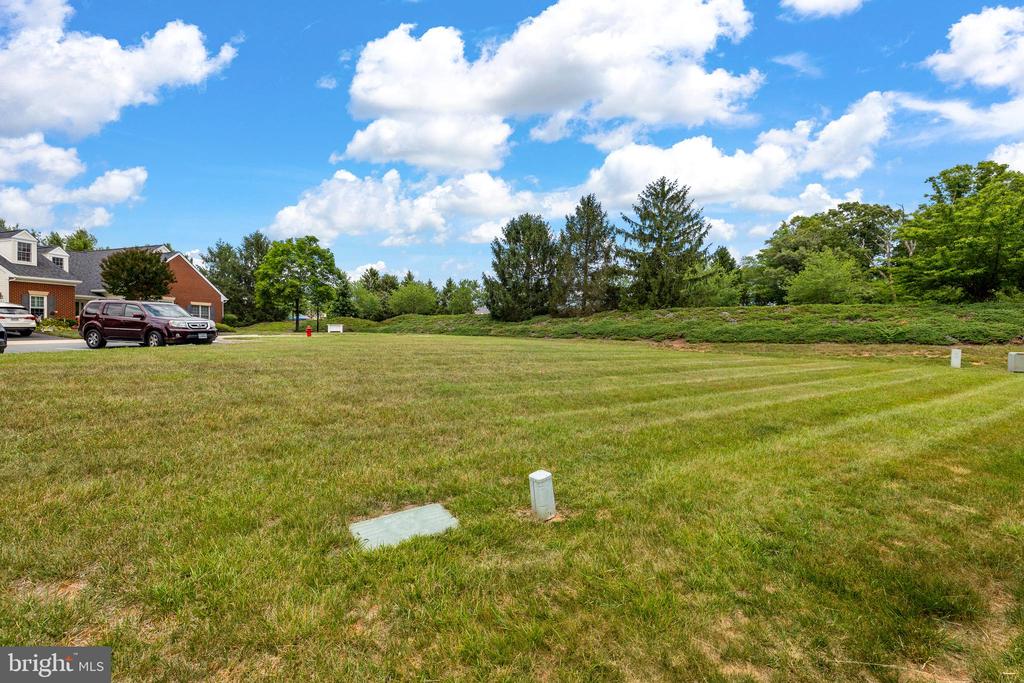 11208 SILVERSMITH LN, FREDERICKSBURG, Virginia 22407, 2 Bedrooms Bedrooms, ,2 BathroomsBathrooms,Residential,11208 SILVERSMITH LN,VASP2042688 MLS # VASP2042688