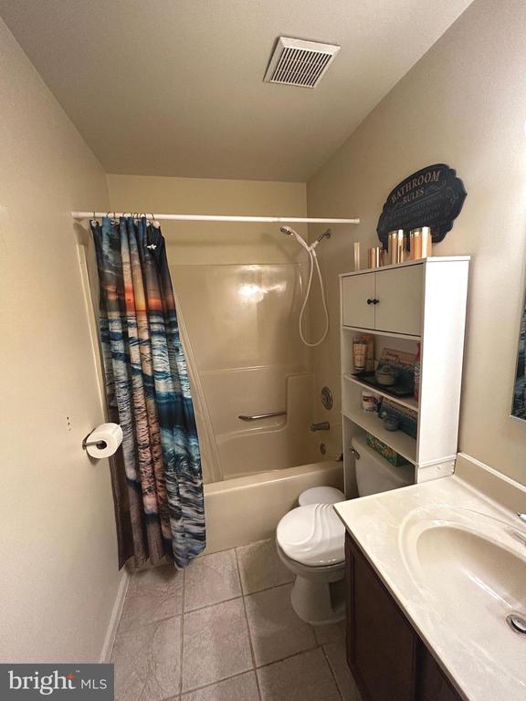 1409 N THOMAS WAY, CULPEPER, Virginia 22701, 3 Bedrooms Bedrooms, ,2 BathroomsBathrooms,Residential,1409 N THOMAS WAY,VACU2014058 MLS # VACU2014058 1409 N THOMAS WAY, CULPEPER, Virginia 22701, 3 Bedrooms Bedrooms, ,2 BathroomsBathrooms,Residential,1409 N THOMAS WAY,VACU2014058 MLS # VACU2014058