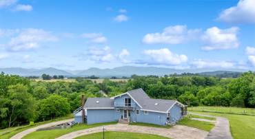 9223 CEDRICK LN, MOUNT CRAWFORD, Virginia 22841, 3 Bedrooms Bedrooms, ,2 BathroomsBathrooms,Residential,9223 CEDRICK LN,678419 MLS # 678419