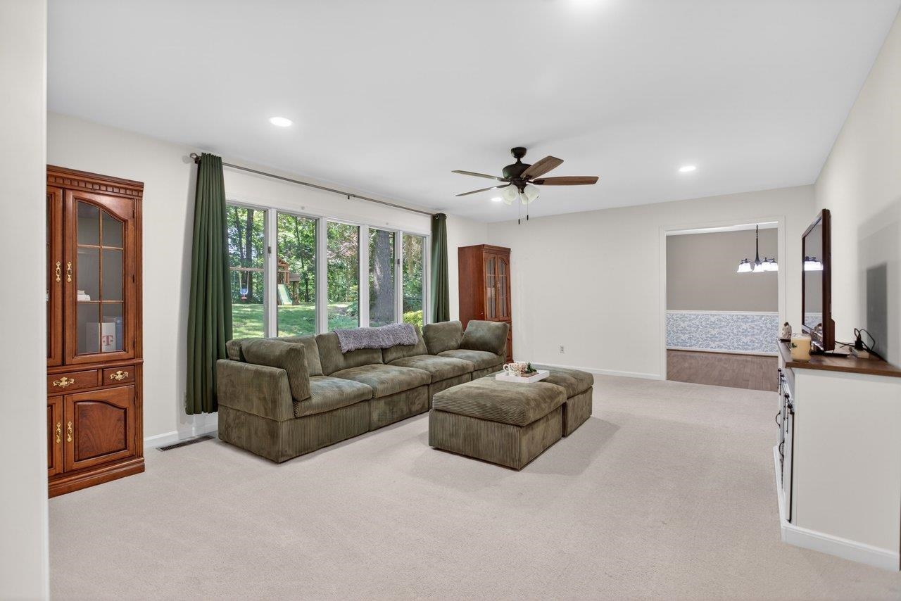 4117 LEE HWY, WEYERS CAVE, Virginia 24486, 4 Bedrooms Bedrooms, ,3 BathroomsBathrooms,Residential,4117 LEE HWY,678422 MLS # 678422 4117 LEE HWY, WEYERS CAVE, Virginia 24486, 4 Bedrooms Bedrooms, ,3 BathroomsBathrooms,Residential,4117 LEE HWY,678422 MLS # 678422