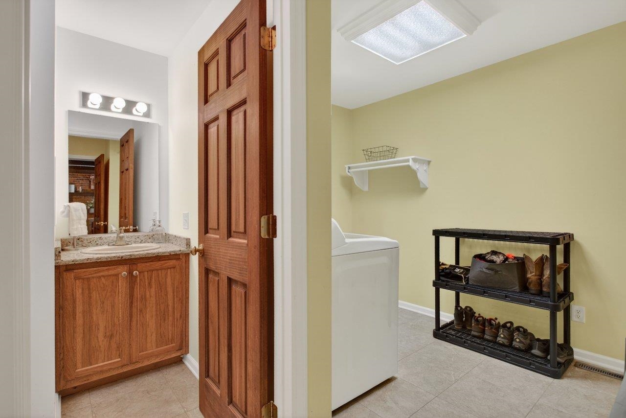 4117 LEE HWY, WEYERS CAVE, Virginia 24486, 4 Bedrooms Bedrooms, ,3 BathroomsBathrooms,Residential,4117 LEE HWY,678422 MLS # 678422 4117 LEE HWY, WEYERS CAVE, Virginia 24486, 4 Bedrooms Bedrooms, ,3 BathroomsBathrooms,Residential,4117 LEE HWY,678422 MLS # 678422