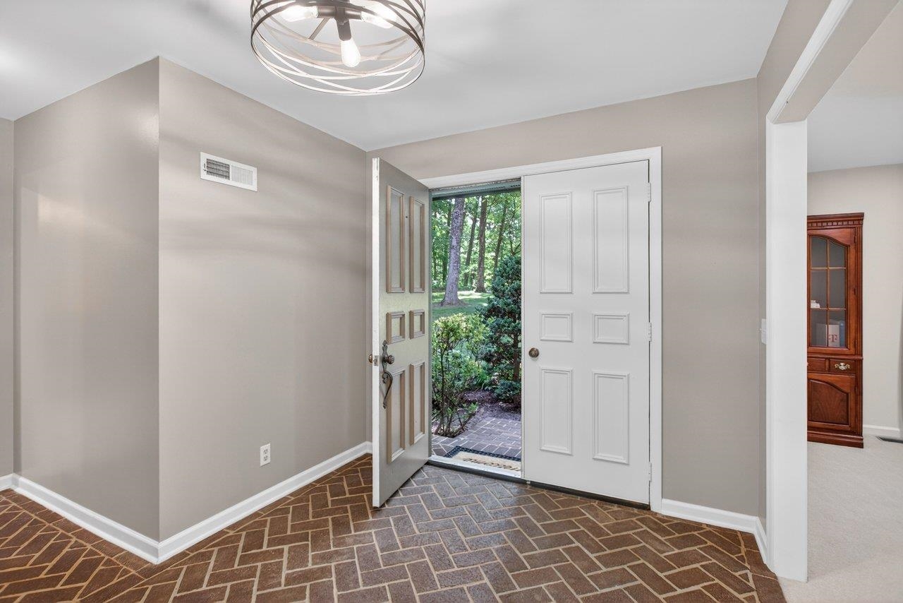 4117 LEE HWY, WEYERS CAVE, Virginia 24486, 4 Bedrooms Bedrooms, ,3 BathroomsBathrooms,Residential,4117 LEE HWY,678422 MLS # 678422 4117 LEE HWY, WEYERS CAVE, Virginia 24486, 4 Bedrooms Bedrooms, ,3 BathroomsBathrooms,Residential,4117 LEE HWY,678422 MLS # 678422