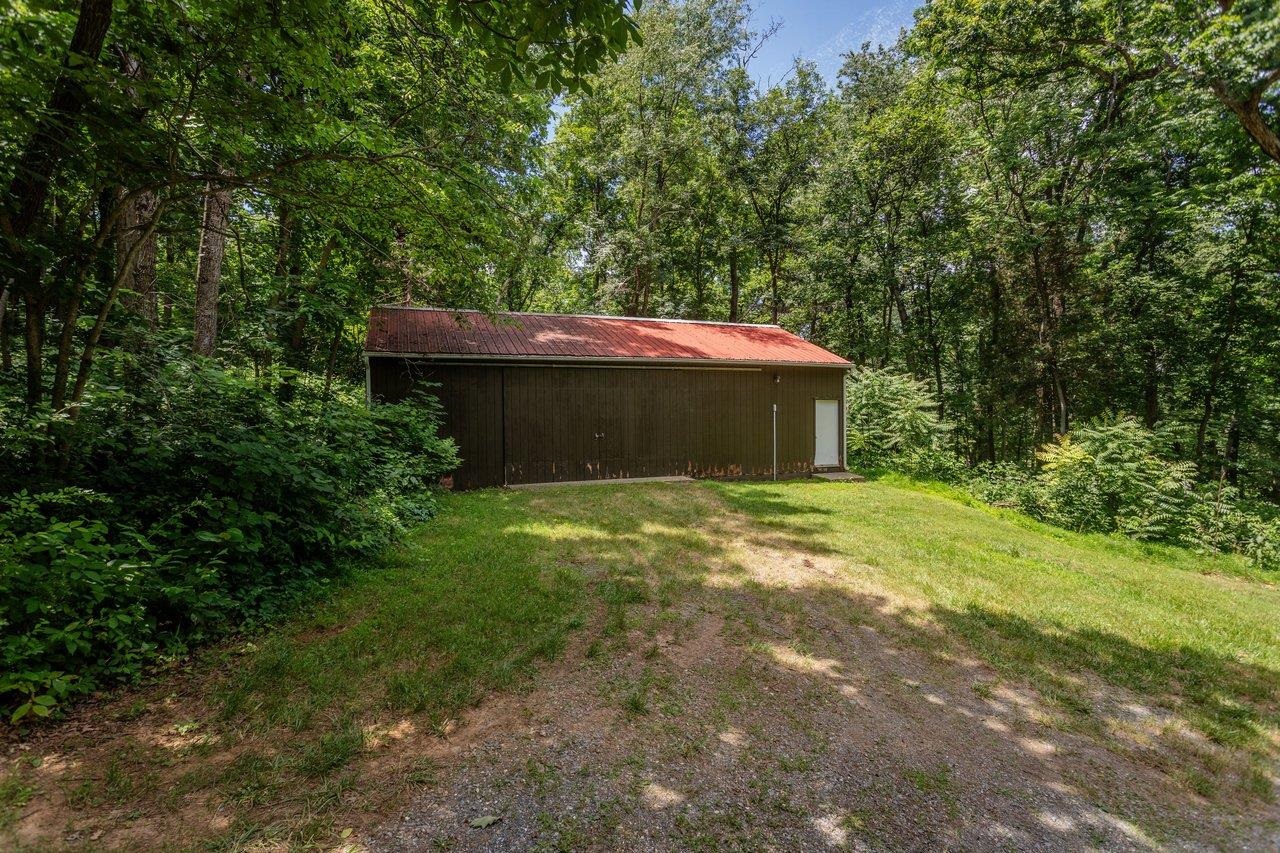 4117 LEE HWY, WEYERS CAVE, Virginia 24486, 4 Bedrooms Bedrooms, ,3 BathroomsBathrooms,Residential,4117 LEE HWY,678422 MLS # 678422 4117 LEE HWY, WEYERS CAVE, Virginia 24486, 4 Bedrooms Bedrooms, ,3 BathroomsBathrooms,Residential,4117 LEE HWY,678422 MLS # 678422