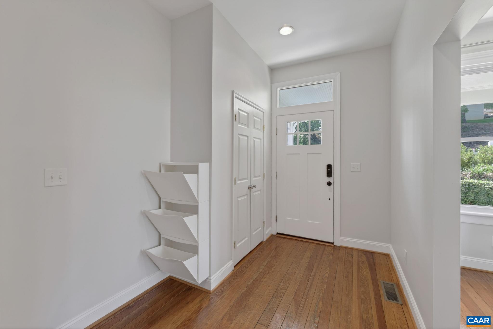 433 N WINCHESTER AVE, WAYNESBORO, Virginia 22980, 3 Bedrooms Bedrooms, ,2 BathroomsBathrooms,Residential,433 N WINCHESTER AVE,678424 MLS # 678424 433 N WINCHESTER AVE, WAYNESBORO, Virginia 22980, 3 Bedrooms Bedrooms, ,2 BathroomsBathrooms,Residential,433 N WINCHESTER AVE,678424 MLS # 678424
