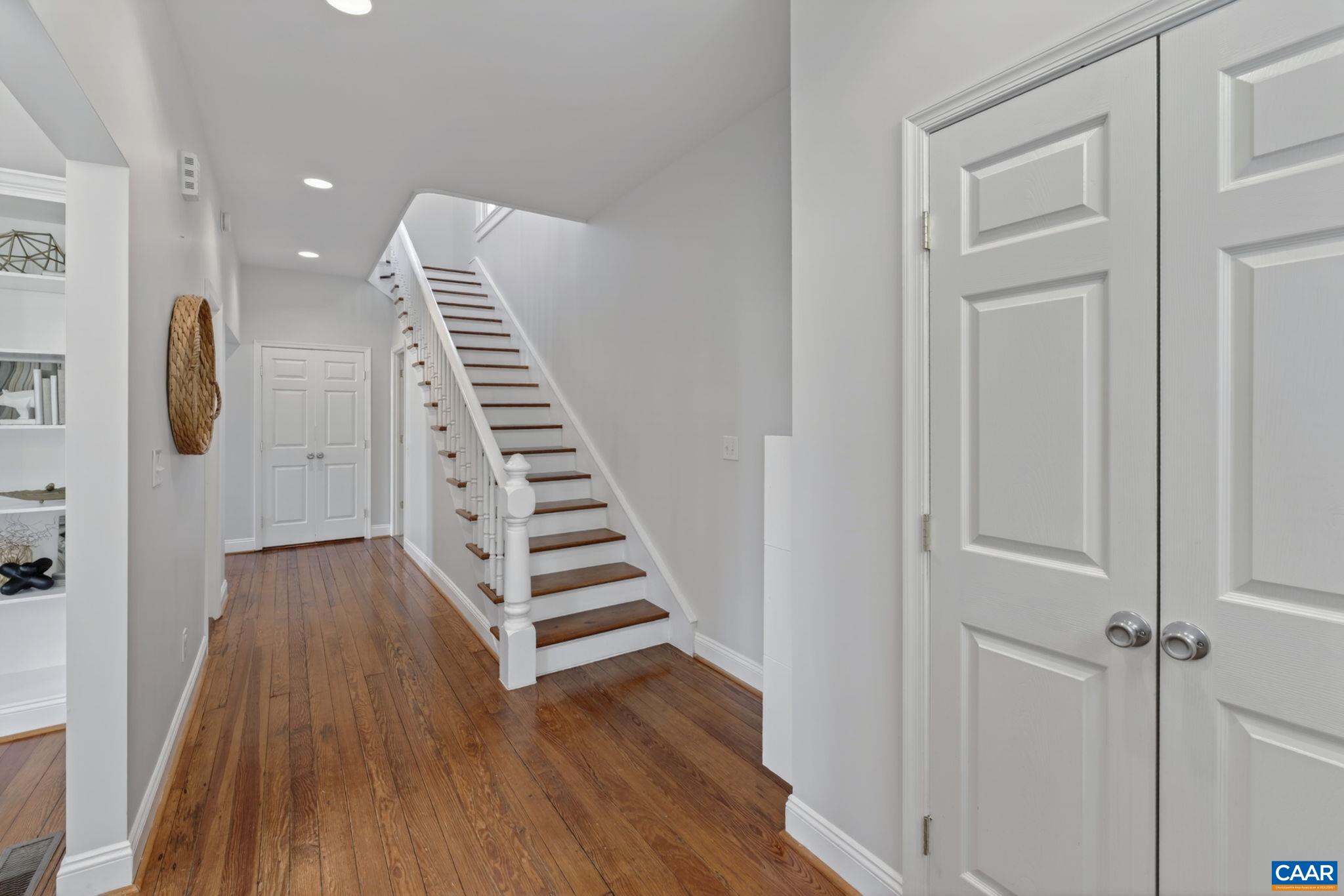 433 N WINCHESTER AVE, WAYNESBORO, Virginia 22980, 3 Bedrooms Bedrooms, ,2 BathroomsBathrooms,Residential,433 N WINCHESTER AVE,678424 MLS # 678424 433 N WINCHESTER AVE, WAYNESBORO, Virginia 22980, 3 Bedrooms Bedrooms, ,2 BathroomsBathrooms,Residential,433 N WINCHESTER AVE,678424 MLS # 678424