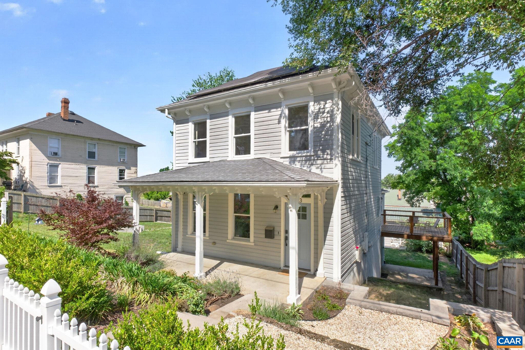 433 N WINCHESTER AVE, WAYNESBORO, Virginia 22980, 3 Bedrooms Bedrooms, ,2 BathroomsBathrooms,Residential,433 N WINCHESTER AVE,678424 MLS # 678424 433 N WINCHESTER AVE, WAYNESBORO, Virginia 22980, 3 Bedrooms Bedrooms, ,2 BathroomsBathrooms,Residential,433 N WINCHESTER AVE,678424 MLS # 678424
