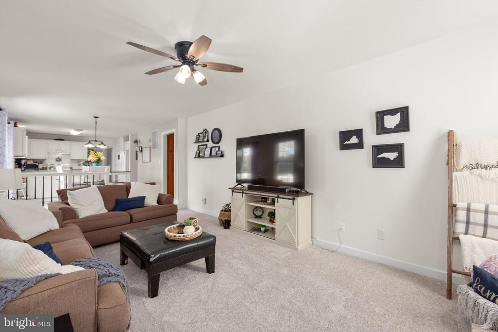 31193 OLD OFFICE RD, LOCUST GROVE, Virginia 22508, 4 Bedrooms Bedrooms, ,3 BathroomsBathrooms,Residential,31193 OLD OFFICE RD,VAOR2014384 MLS # VAOR2014384