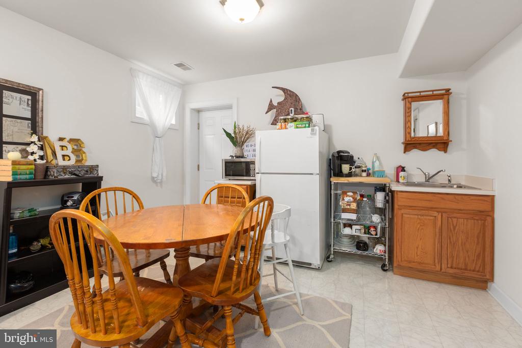 31193 OLD OFFICE RD, LOCUST GROVE, Virginia 22508, 4 Bedrooms Bedrooms, ,3 BathroomsBathrooms,Residential,31193 OLD OFFICE RD,VAOR2014384 MLS # VAOR2014384