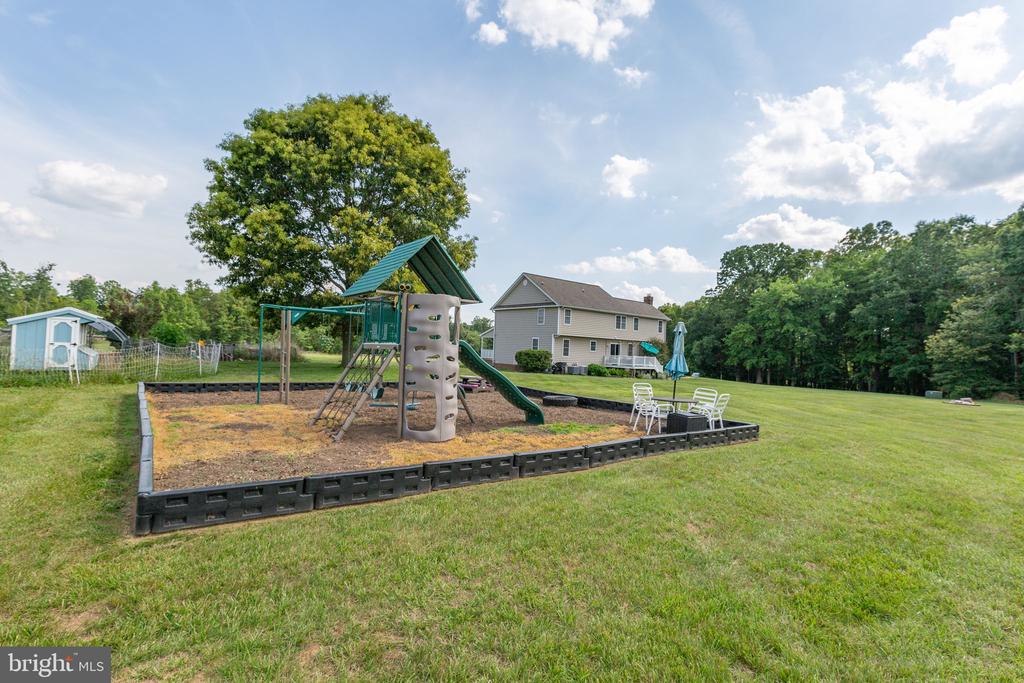 31193 OLD OFFICE RD, LOCUST GROVE, Virginia 22508, 4 Bedrooms Bedrooms, ,3 BathroomsBathrooms,Residential,31193 OLD OFFICE RD,VAOR2014384 MLS # VAOR2014384