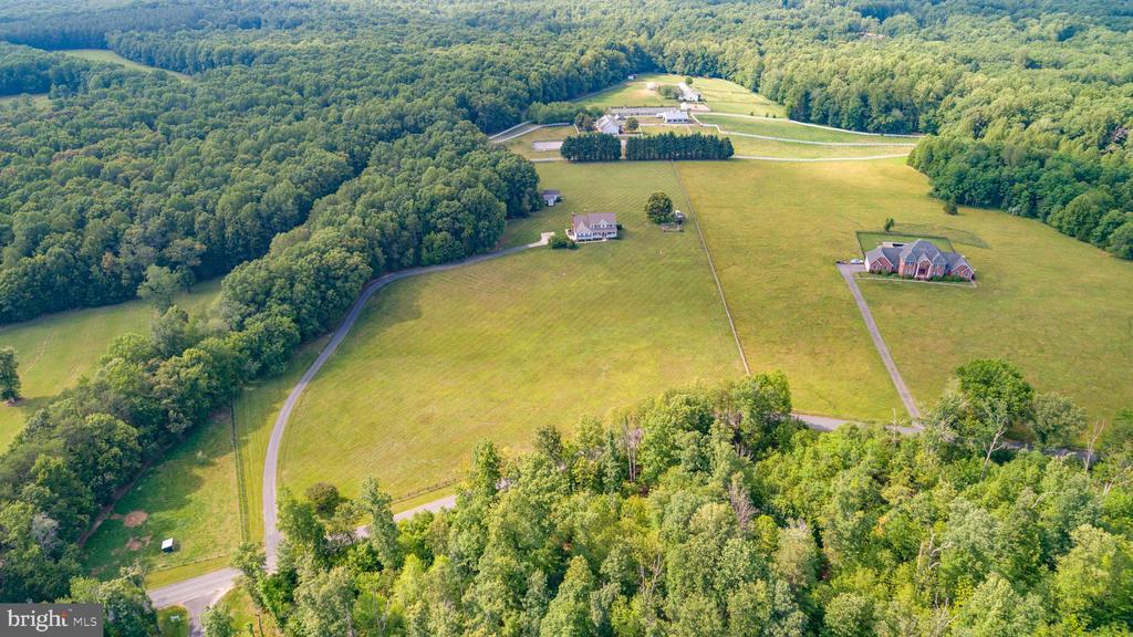 31193 OLD OFFICE RD, LOCUST GROVE, Virginia 22508, 4 Bedrooms Bedrooms, ,3 BathroomsBathrooms,Residential,31193 OLD OFFICE RD,VAOR2014384 MLS # VAOR2014384