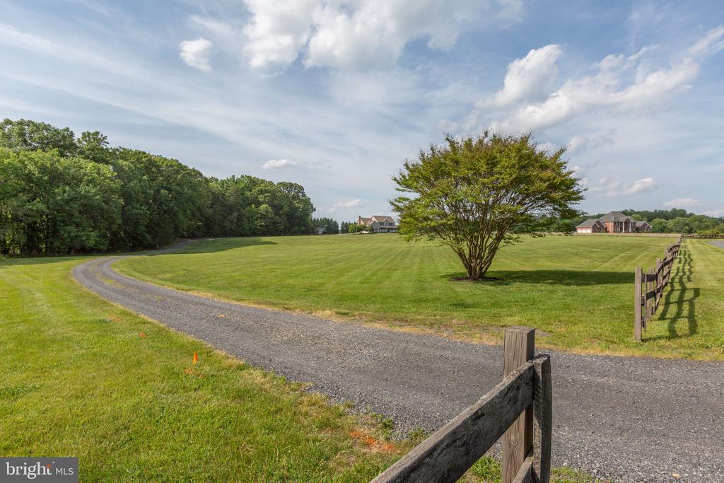 31193 OLD OFFICE RD, LOCUST GROVE, Virginia 22508, 4 Bedrooms Bedrooms, ,3 BathroomsBathrooms,Residential,31193 OLD OFFICE RD,VAOR2014384 MLS # VAOR2014384