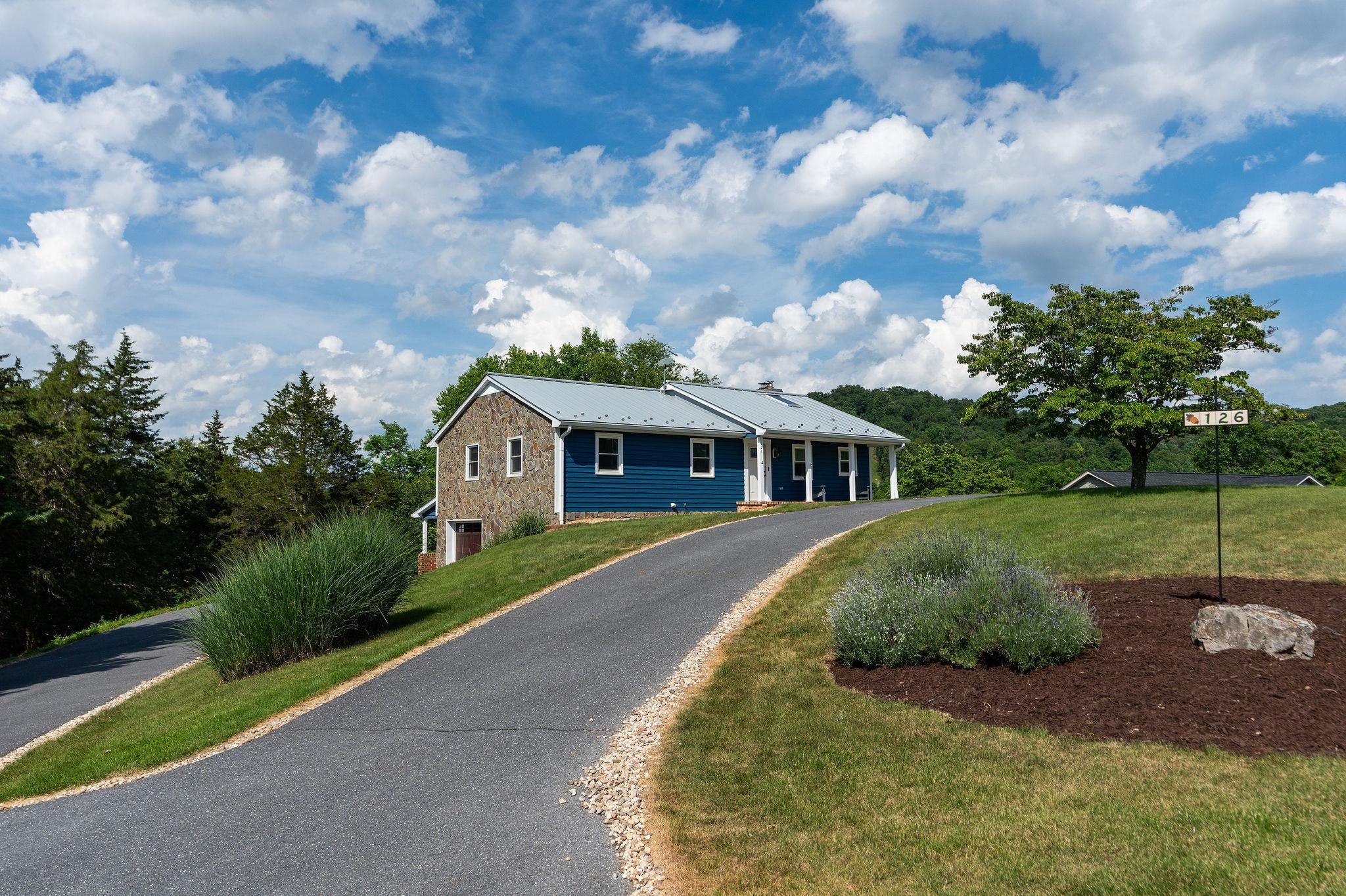 126 RIVER RIDGE RD, VERONA, Virginia 24482, 3 Bedrooms Bedrooms, ,2 BathroomsBathrooms,Residential,126 RIVER RIDGE RD,678427 MLS # 678427 126 RIVER RIDGE RD, VERONA, Virginia 24482, 3 Bedrooms Bedrooms, ,2 BathroomsBathrooms,Residential,126 RIVER RIDGE RD,678427 MLS # 678427