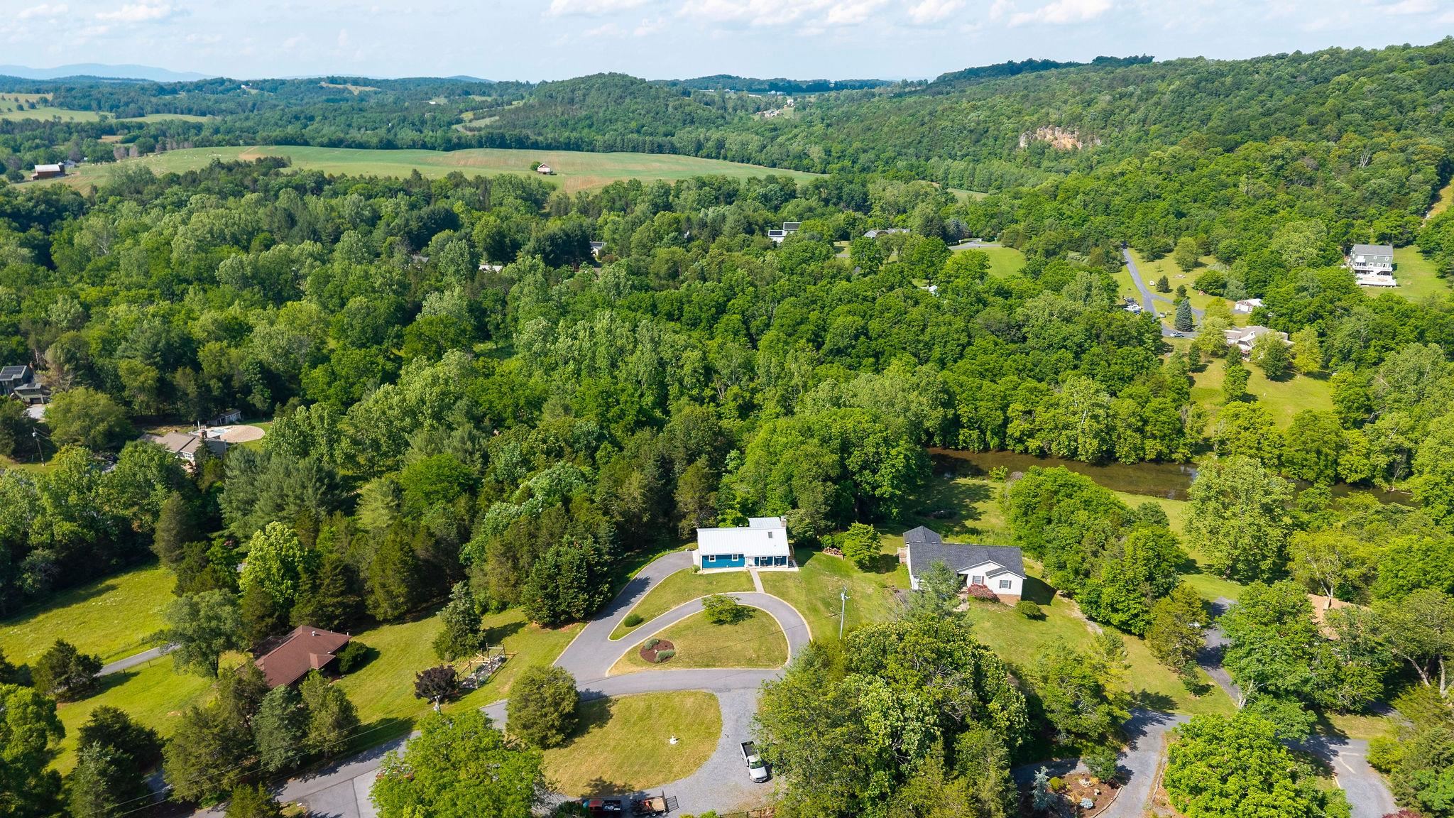 126 RIVER RIDGE RD, VERONA, Virginia 24482, 3 Bedrooms Bedrooms, ,2 BathroomsBathrooms,Residential,126 RIVER RIDGE RD,678427 MLS # 678427 126 RIVER RIDGE RD, VERONA, Virginia 24482, 3 Bedrooms Bedrooms, ,2 BathroomsBathrooms,Residential,126 RIVER RIDGE RD,678427 MLS # 678427