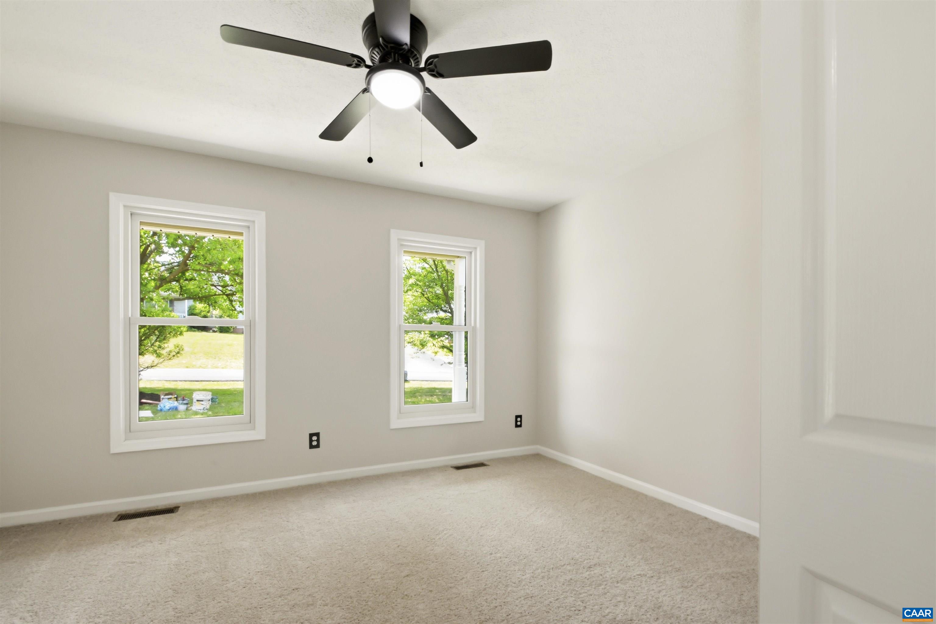 31 HILLANDALE DR, STAUNTON, Virginia 24401, 3 Bedrooms Bedrooms, ,2 BathroomsBathrooms,Residential,31 HILLANDALE DR,678135 MLS # 678135 31 HILLANDALE DR, STAUNTON, Virginia 24401, 3 Bedrooms Bedrooms, ,2 BathroomsBathrooms,Residential,31 HILLANDALE DR,678135 MLS # 678135