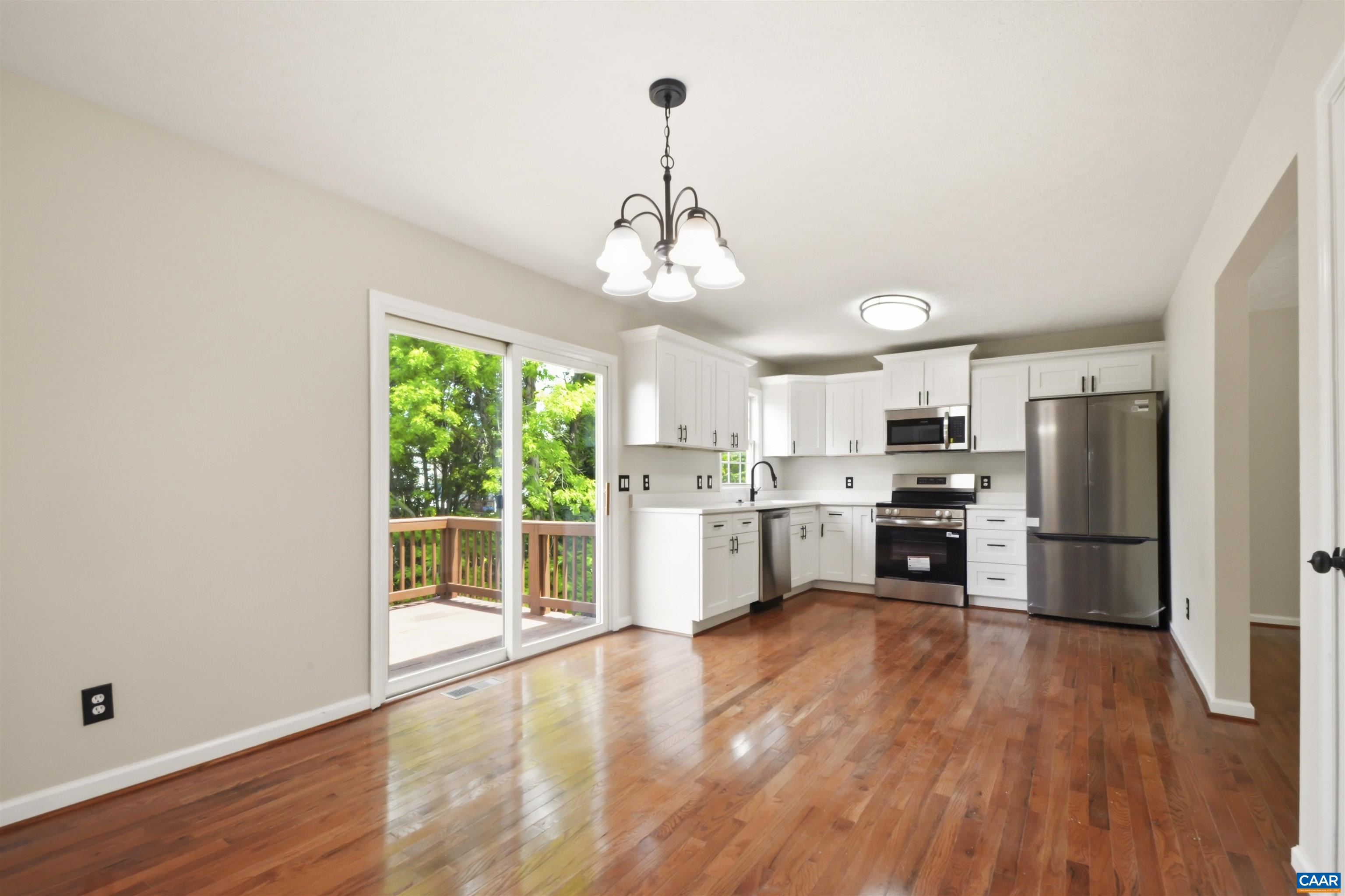 31 HILLANDALE DR, STAUNTON, Virginia 24401, 3 Bedrooms Bedrooms, ,2 BathroomsBathrooms,Residential,31 HILLANDALE DR,678135 MLS # 678135 31 HILLANDALE DR, STAUNTON, Virginia 24401, 3 Bedrooms Bedrooms, ,2 BathroomsBathrooms,Residential,31 HILLANDALE DR,678135 MLS # 678135