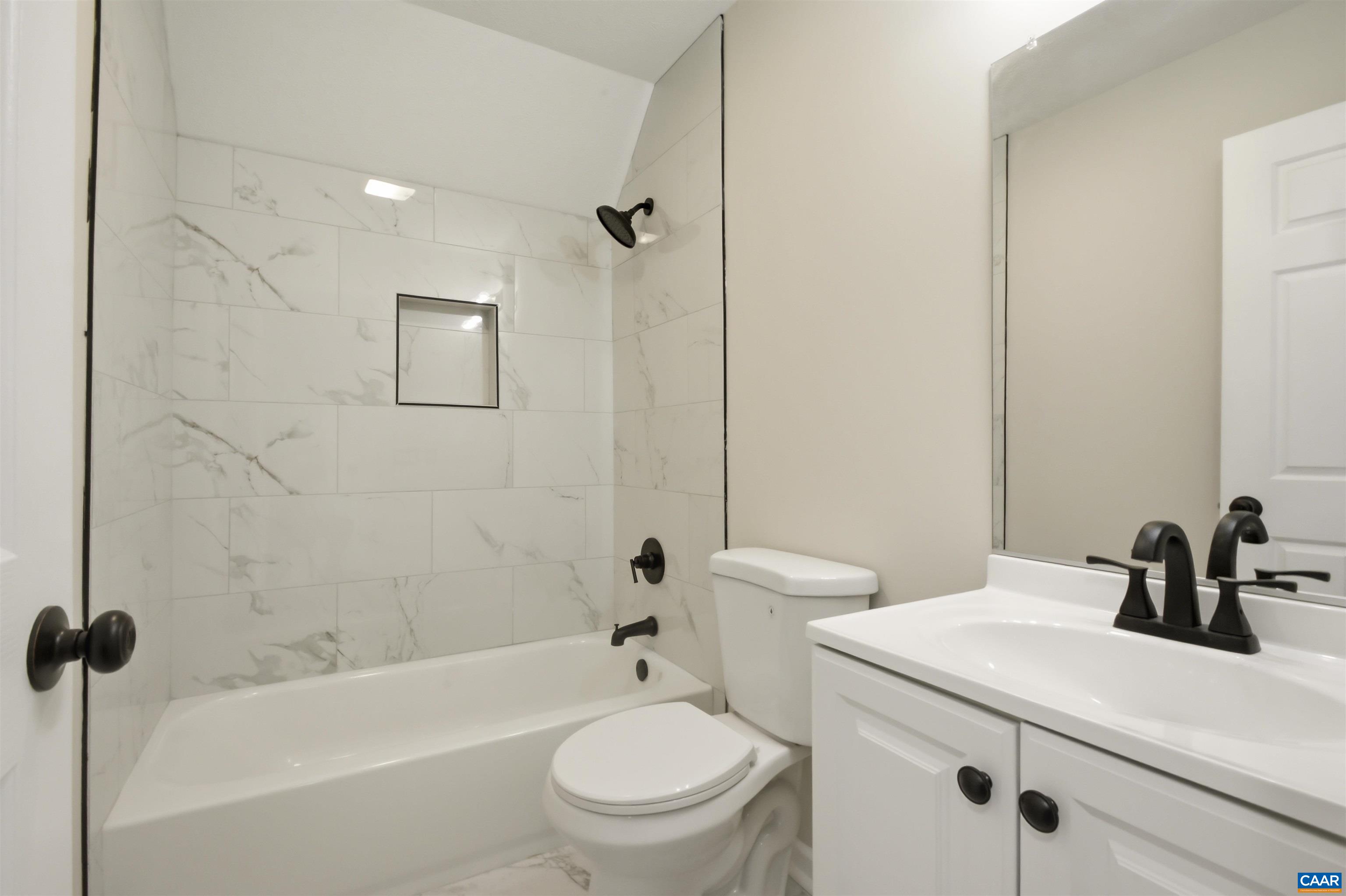 31 HILLANDALE DR, STAUNTON, Virginia 24401, 3 Bedrooms Bedrooms, ,2 BathroomsBathrooms,Residential,31 HILLANDALE DR,678135 MLS # 678135 31 HILLANDALE DR, STAUNTON, Virginia 24401, 3 Bedrooms Bedrooms, ,2 BathroomsBathrooms,Residential,31 HILLANDALE DR,678135 MLS # 678135
