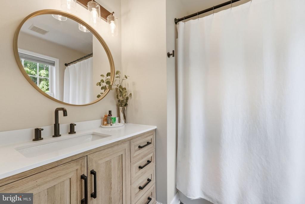 18198 SPRINGS RD, JEFFERSONTON, Virginia 22724, 5 Bedrooms Bedrooms, ,3 BathroomsBathrooms,Residential,18198 SPRINGS RD,VACU2014012 MLS # VACU2014012 18198 SPRINGS RD, JEFFERSONTON, Virginia 22724, 5 Bedrooms Bedrooms, ,3 BathroomsBathrooms,Residential,18198 SPRINGS RD,VACU2014012 MLS # VACU2014012