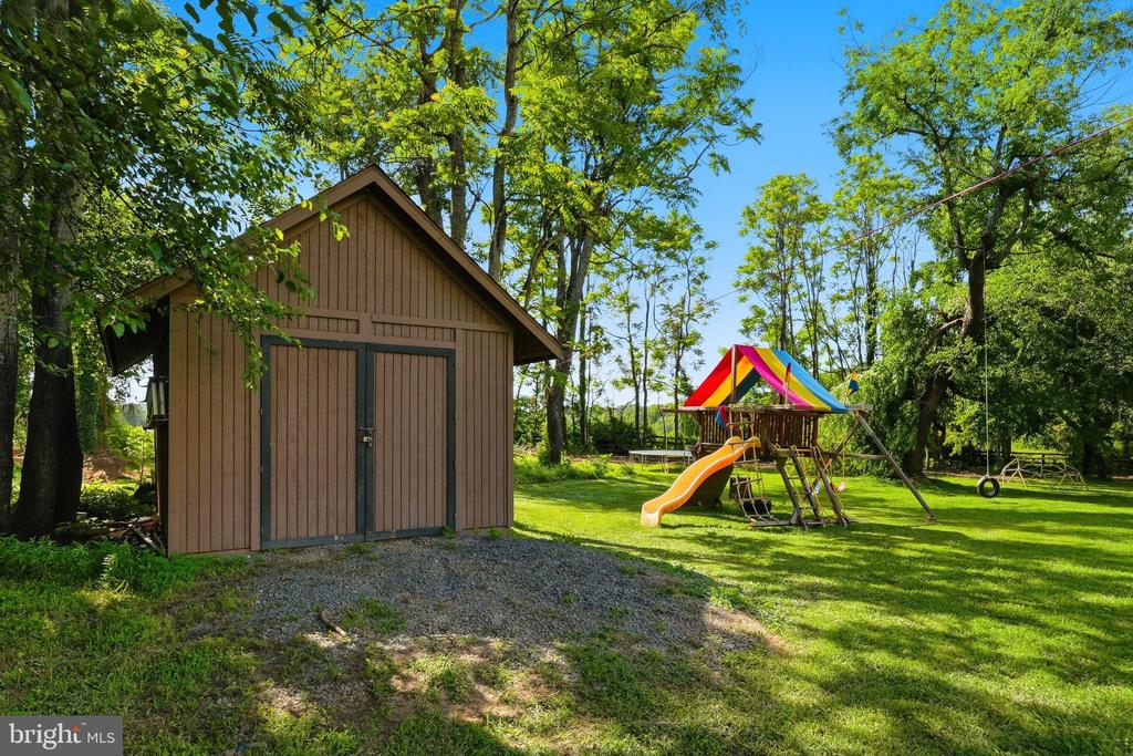 18198 SPRINGS RD, JEFFERSONTON, Virginia 22724, 5 Bedrooms Bedrooms, ,3 BathroomsBathrooms,Residential,18198 SPRINGS RD,VACU2014012 MLS # VACU2014012 18198 SPRINGS RD, JEFFERSONTON, Virginia 22724, 5 Bedrooms Bedrooms, ,3 BathroomsBathrooms,Residential,18198 SPRINGS RD,VACU2014012 MLS # VACU2014012