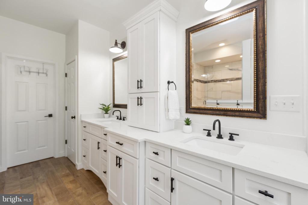 6829 FOX RIDGE RD, SPOTSYLVANIA, Virginia 22551, 6 Bedrooms Bedrooms, ,4 BathroomsBathrooms,Residential,6829 FOX RIDGE RD,VASP2042698 MLS # VASP2042698 6829 FOX RIDGE RD, SPOTSYLVANIA, Virginia 22551, 6 Bedrooms Bedrooms, ,4 BathroomsBathrooms,Residential,6829 FOX RIDGE RD,VASP2042698 MLS # VASP2042698
