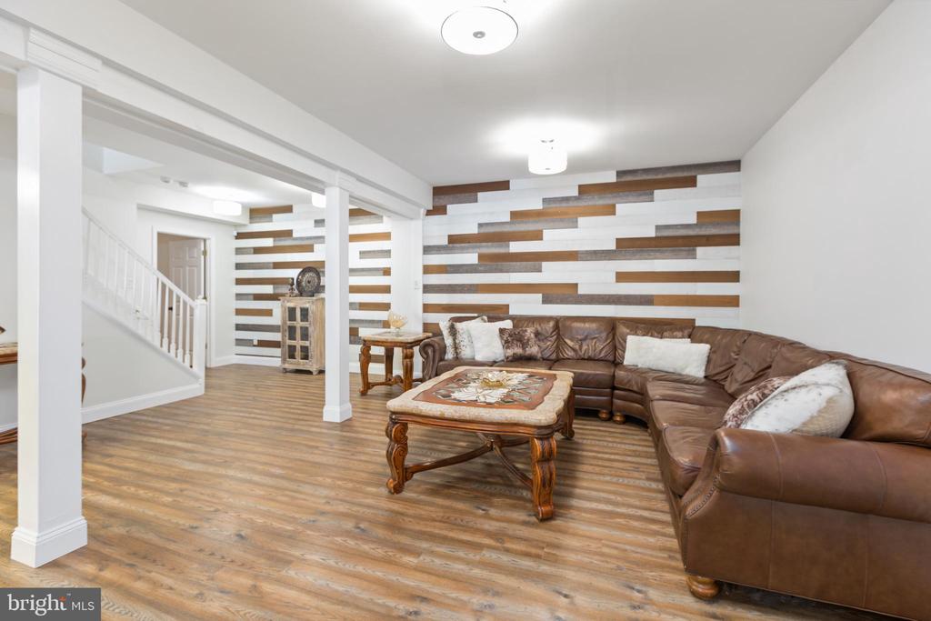 6829 FOX RIDGE RD, SPOTSYLVANIA, Virginia 22551, 6 Bedrooms Bedrooms, ,4 BathroomsBathrooms,Residential,6829 FOX RIDGE RD,VASP2042698 MLS # VASP2042698 6829 FOX RIDGE RD, SPOTSYLVANIA, Virginia 22551, 6 Bedrooms Bedrooms, ,4 BathroomsBathrooms,Residential,6829 FOX RIDGE RD,VASP2042698 MLS # VASP2042698