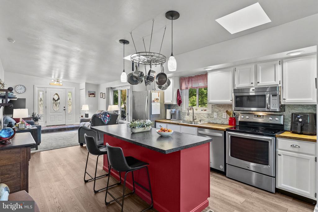 24020 SIGNAL HILL LN, UNIONVILLE, Virginia 22567, 4 Bedrooms Bedrooms, ,3 BathroomsBathrooms,Residential,24020 SIGNAL HILL LN,VAOR2014460 MLS # VAOR2014460 24020 SIGNAL HILL LN, UNIONVILLE, Virginia 22567, 4 Bedrooms Bedrooms, ,3 BathroomsBathrooms,Residential,24020 SIGNAL HILL LN,VAOR2014460 MLS # VAOR2014460