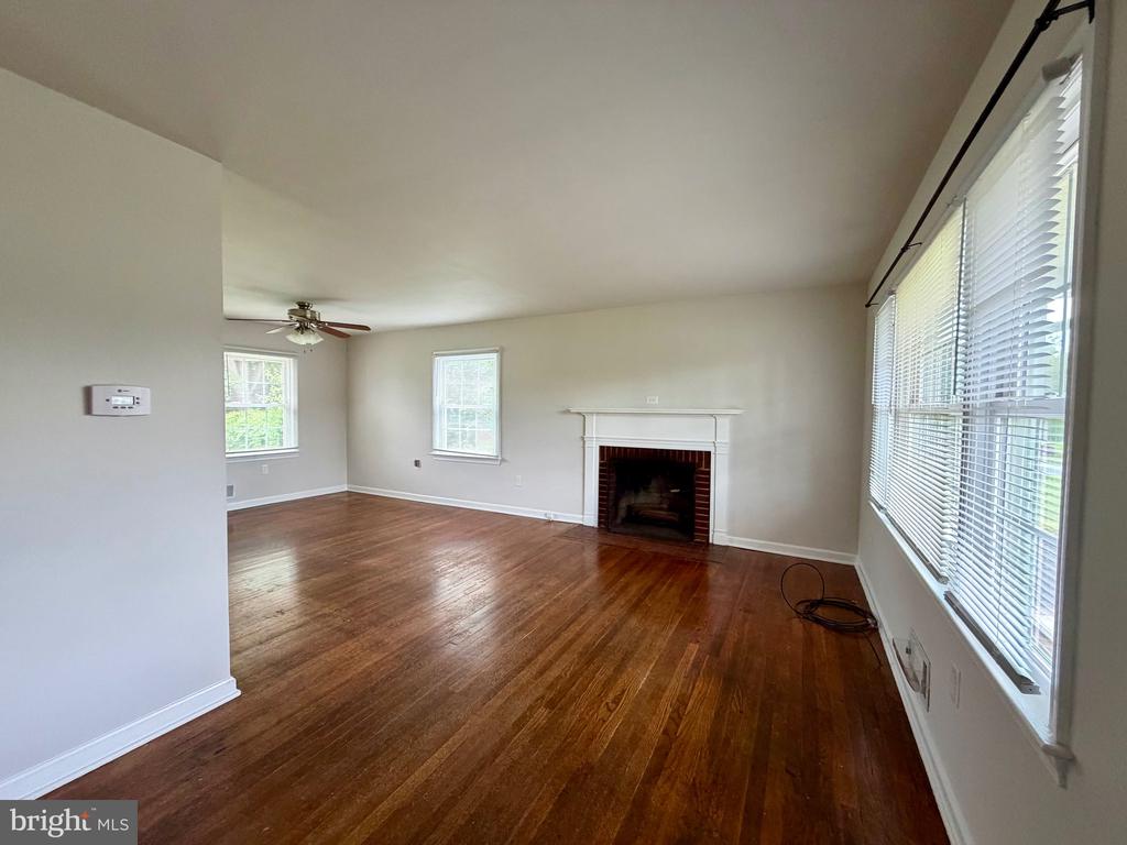 1010 NOTTINGHAM ST, CULPEPER, Virginia 22701, 4 Bedrooms Bedrooms, ,2 BathroomsBathrooms,Residential,1010 NOTTINGHAM ST,VACU2014064 MLS # VACU2014064 1010 NOTTINGHAM ST, CULPEPER, Virginia 22701, 4 Bedrooms Bedrooms, ,2 BathroomsBathrooms,Residential,1010 NOTTINGHAM ST,VACU2014064 MLS # VACU2014064