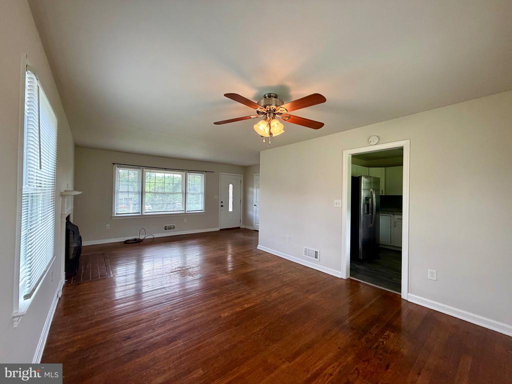 1010 NOTTINGHAM ST, CULPEPER, Virginia 22701, 4 Bedrooms Bedrooms, ,2 BathroomsBathrooms,Residential,1010 NOTTINGHAM ST,VACU2014064 MLS # VACU2014064 1010 NOTTINGHAM ST, CULPEPER, Virginia 22701, 4 Bedrooms Bedrooms, ,2 BathroomsBathrooms,Residential,1010 NOTTINGHAM ST,VACU2014064 MLS # VACU2014064