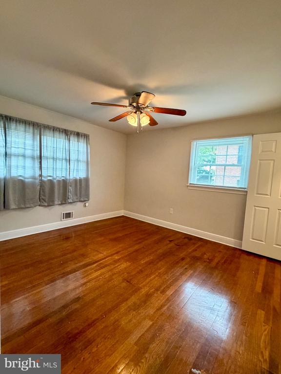 1010 NOTTINGHAM ST, CULPEPER, Virginia 22701, 4 Bedrooms Bedrooms, ,2 BathroomsBathrooms,Residential,1010 NOTTINGHAM ST,VACU2014064 MLS # VACU2014064 1010 NOTTINGHAM ST, CULPEPER, Virginia 22701, 4 Bedrooms Bedrooms, ,2 BathroomsBathrooms,Residential,1010 NOTTINGHAM ST,VACU2014064 MLS # VACU2014064