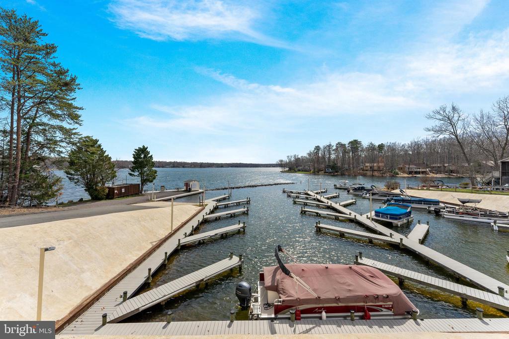 103 HILLSIDE DR, LOCUST GROVE, Virginia 22508, 4 Bedrooms Bedrooms, ,3 BathroomsBathrooms,Residential,103 HILLSIDE DR,VAOR2014464 MLS # VAOR2014464 103 HILLSIDE DR, LOCUST GROVE, Virginia 22508, 4 Bedrooms Bedrooms, ,3 BathroomsBathrooms,Residential,103 HILLSIDE DR,VAOR2014464 MLS # VAOR2014464