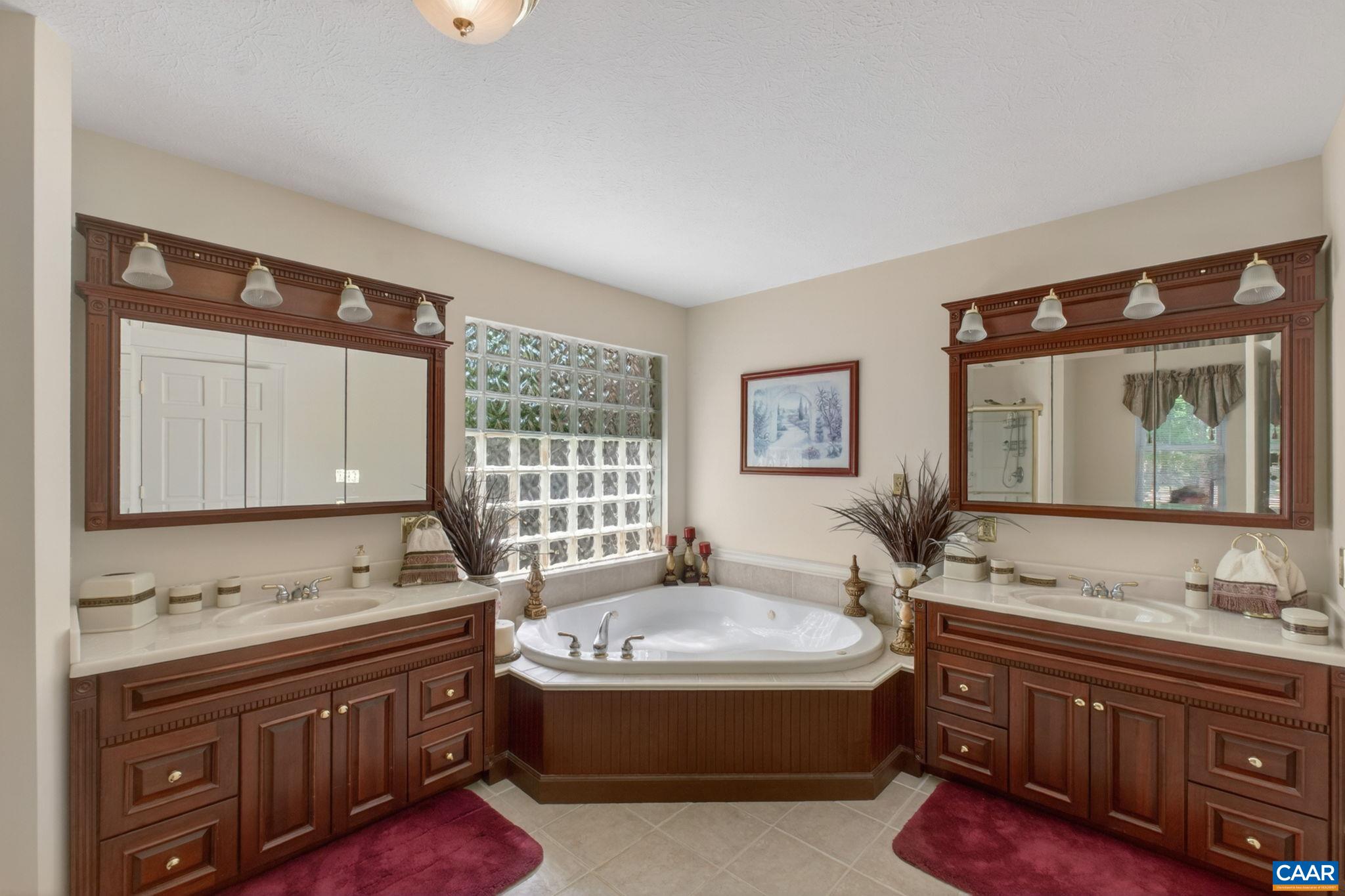 6668 THOMAS JEFFERSON PKWY, PALMYRA, Virginia 22963, 3 Bedrooms Bedrooms, ,3 BathroomsBathrooms,Residential,6668 THOMAS JEFFERSON PKWY,677948 MLS # 677948 6668 THOMAS JEFFERSON PKWY, PALMYRA, Virginia 22963, 3 Bedrooms Bedrooms, ,3 BathroomsBathrooms,Residential,6668 THOMAS JEFFERSON PKWY,677948 MLS # 677948