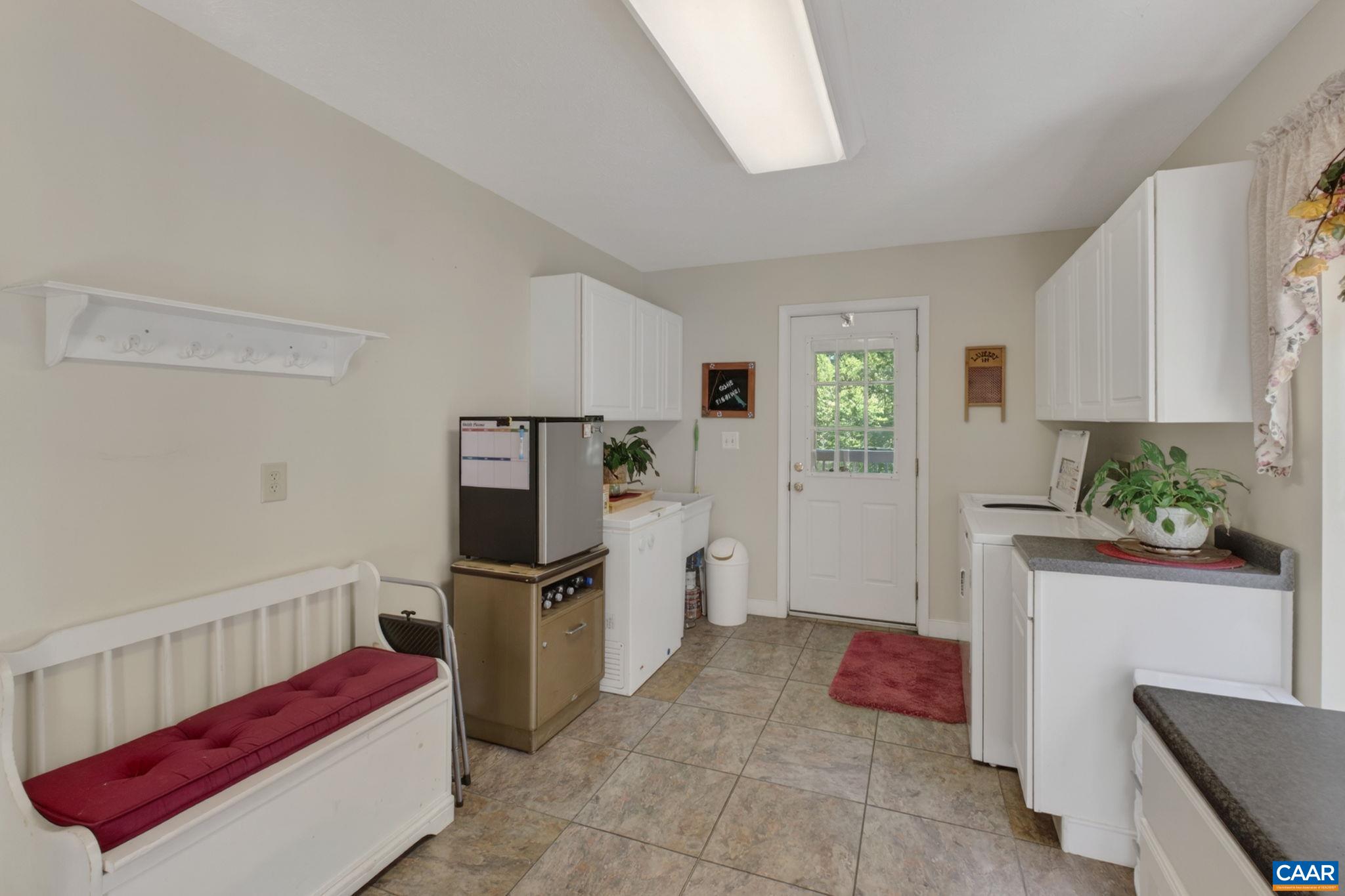 6668 THOMAS JEFFERSON PKWY, PALMYRA, Virginia 22963, 3 Bedrooms Bedrooms, ,3 BathroomsBathrooms,Residential,6668 THOMAS JEFFERSON PKWY,677948 MLS # 677948 6668 THOMAS JEFFERSON PKWY, PALMYRA, Virginia 22963, 3 Bedrooms Bedrooms, ,3 BathroomsBathrooms,Residential,6668 THOMAS JEFFERSON PKWY,677948 MLS # 677948