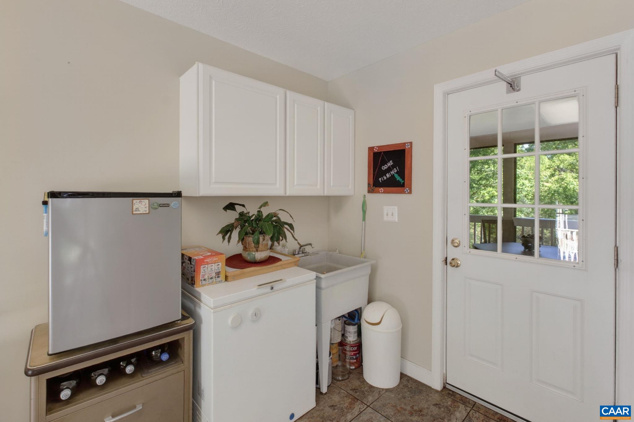 6668 THOMAS JEFFERSON PKWY, PALMYRA, Virginia 22963, 3 Bedrooms Bedrooms, ,3 BathroomsBathrooms,Residential,6668 THOMAS JEFFERSON PKWY,677948 MLS # 677948 6668 THOMAS JEFFERSON PKWY, PALMYRA, Virginia 22963, 3 Bedrooms Bedrooms, ,3 BathroomsBathrooms,Residential,6668 THOMAS JEFFERSON PKWY,677948 MLS # 677948