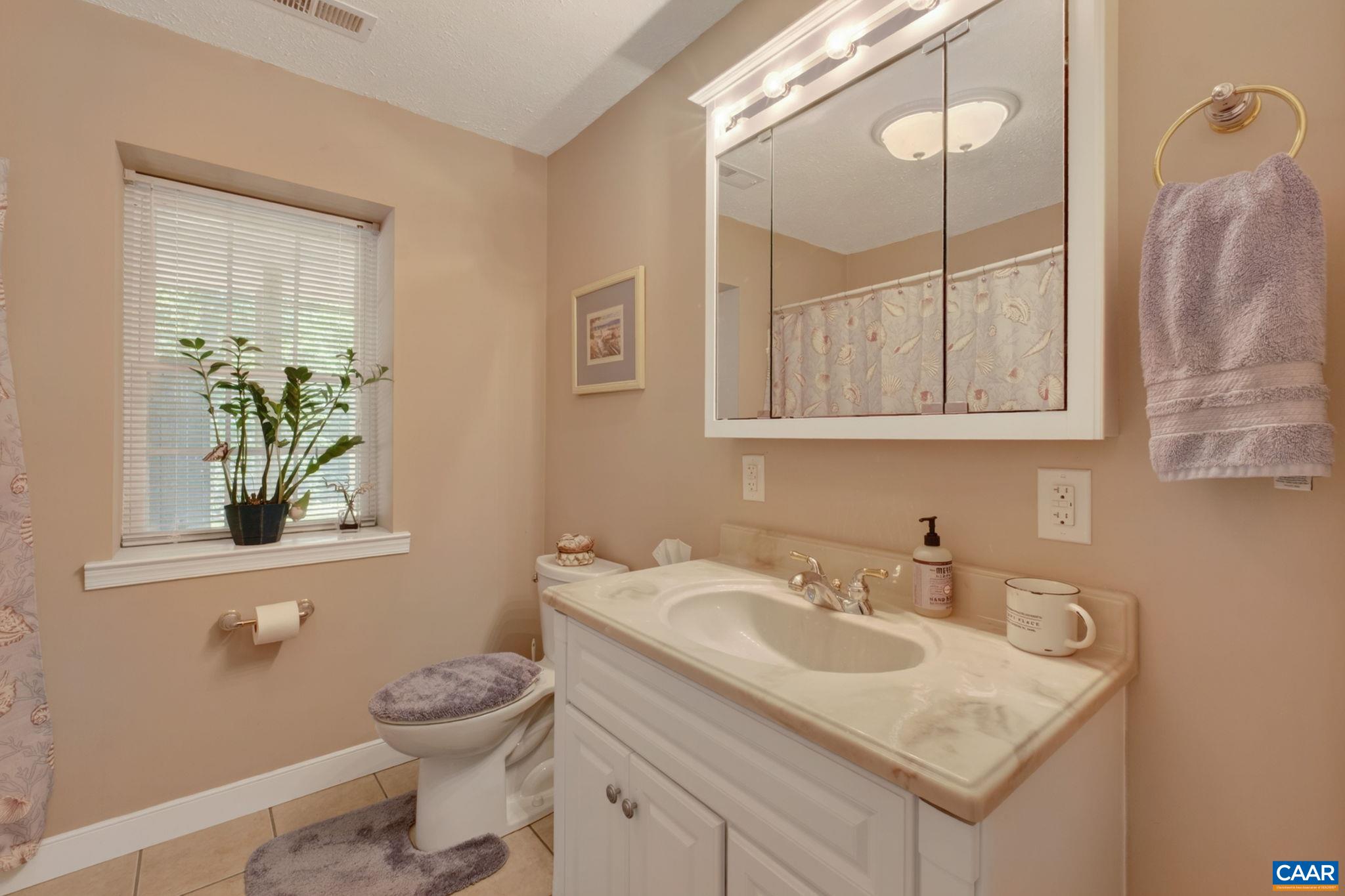 6668 THOMAS JEFFERSON PKWY, PALMYRA, Virginia 22963, 3 Bedrooms Bedrooms, ,3 BathroomsBathrooms,Residential,6668 THOMAS JEFFERSON PKWY,677948 MLS # 677948 6668 THOMAS JEFFERSON PKWY, PALMYRA, Virginia 22963, 3 Bedrooms Bedrooms, ,3 BathroomsBathrooms,Residential,6668 THOMAS JEFFERSON PKWY,677948 MLS # 677948