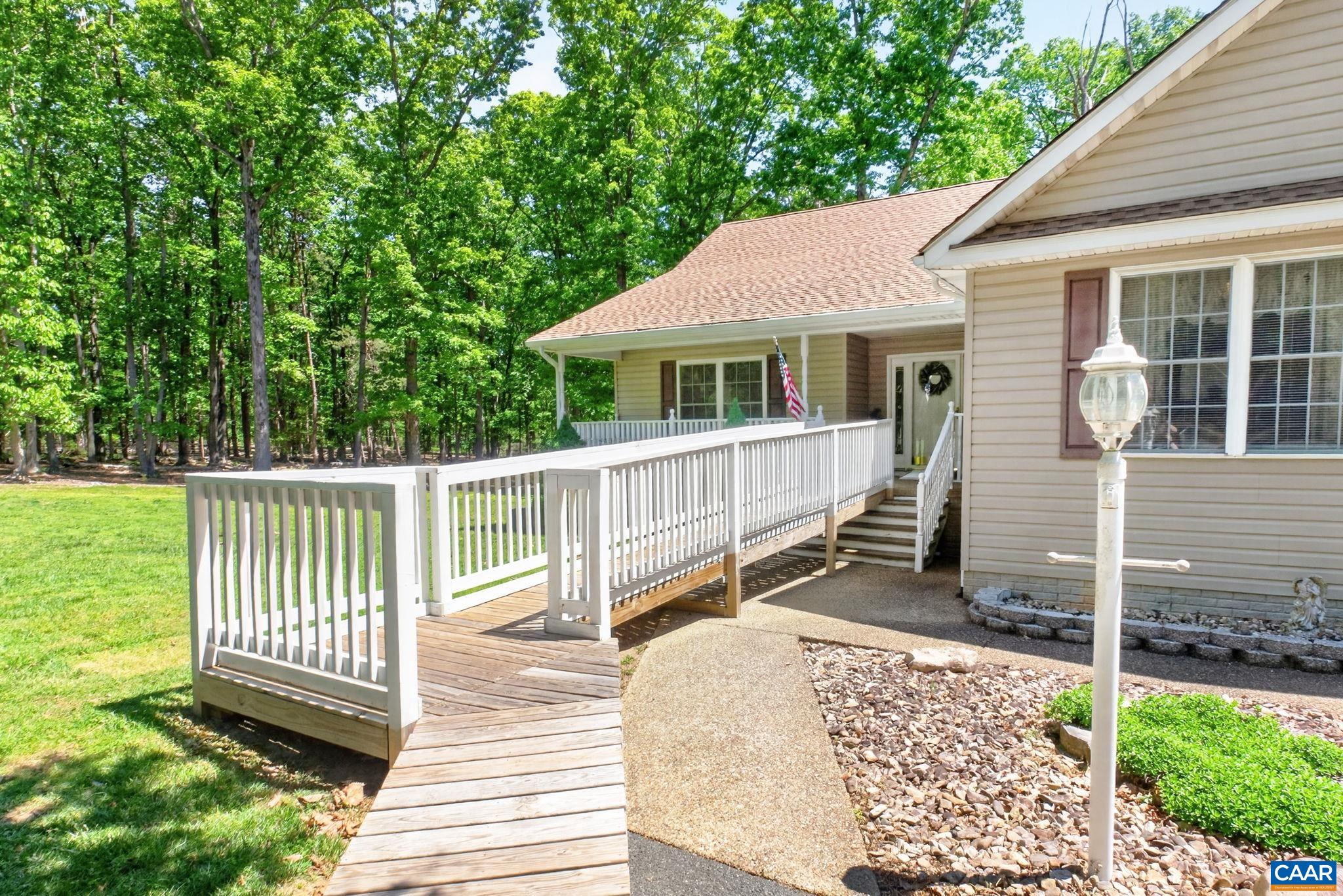 6668 THOMAS JEFFERSON PKWY, PALMYRA, Virginia 22963, 3 Bedrooms Bedrooms, ,3 BathroomsBathrooms,Residential,6668 THOMAS JEFFERSON PKWY,677948 MLS # 677948 6668 THOMAS JEFFERSON PKWY, PALMYRA, Virginia 22963, 3 Bedrooms Bedrooms, ,3 BathroomsBathrooms,Residential,6668 THOMAS JEFFERSON PKWY,677948 MLS # 677948