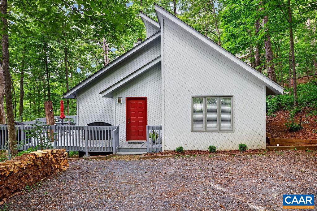25 HICKORYNUT RD, ROSELAND, Virginia 22967, 2 Bedrooms Bedrooms, ,2 BathroomsBathrooms,Residential,25 HICKORYNUT RD,678251 MLS # 678251 25 HICKORYNUT RD, ROSELAND, Virginia 22967, 2 Bedrooms Bedrooms, ,2 BathroomsBathrooms,Residential,25 HICKORYNUT RD,678251 MLS # 678251