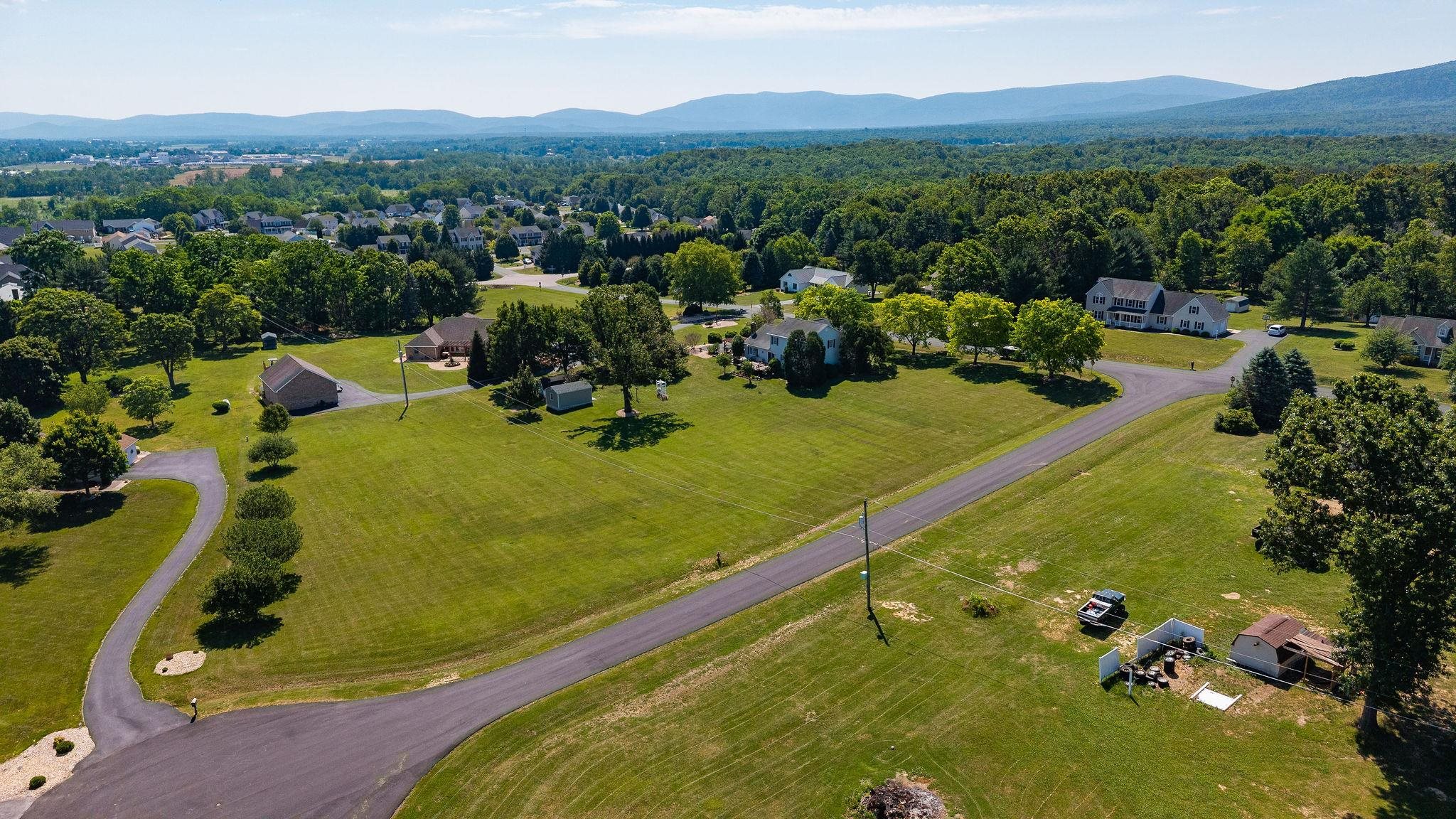 39 CRANBERRY DR, STUARTS DRAFT, Virginia 24477, 3 Bedrooms Bedrooms, ,2 BathroomsBathrooms,Residential,39 CRANBERRY DR,678430 MLS # 678430