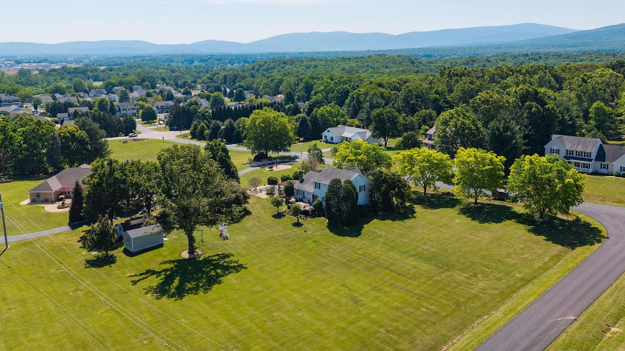 39 CRANBERRY DR, STUARTS DRAFT, Virginia 24477, 3 Bedrooms Bedrooms, ,2 BathroomsBathrooms,Residential,39 CRANBERRY DR,678430 MLS # 678430