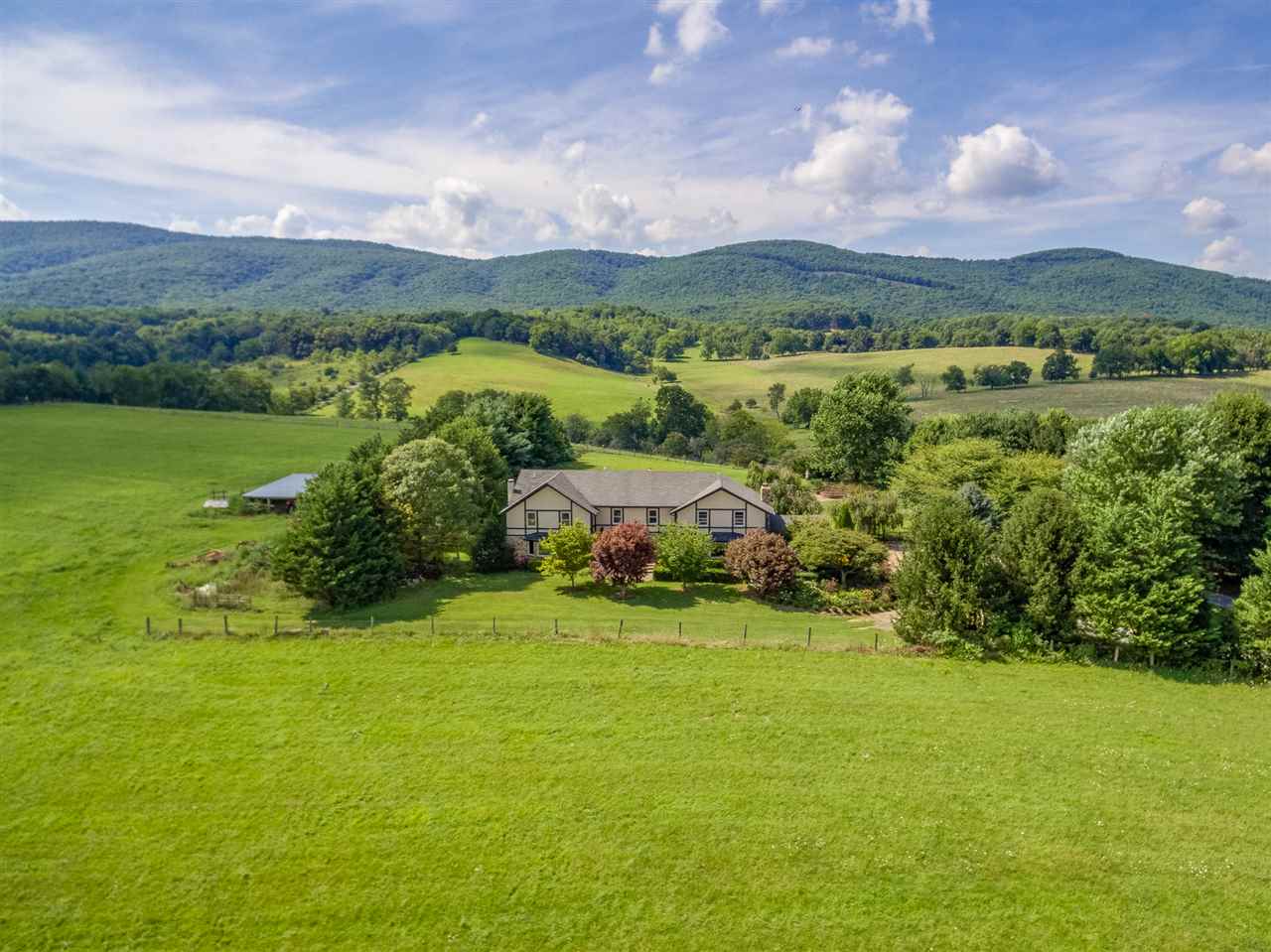 229 SUMMERDEAN RD, MIDDLEBROOK, Virginia 24459, 3 Bedrooms Bedrooms, ,3 BathroomsBathrooms,Residential,Windemere Croft,229 SUMMERDEAN RD,678432 MLS # 678432 229 SUMMERDEAN RD, MIDDLEBROOK, Virginia 24459, 3 Bedrooms Bedrooms, ,3 BathroomsBathrooms,Residential,Windemere Croft,229 SUMMERDEAN RD,678432 MLS # 678432