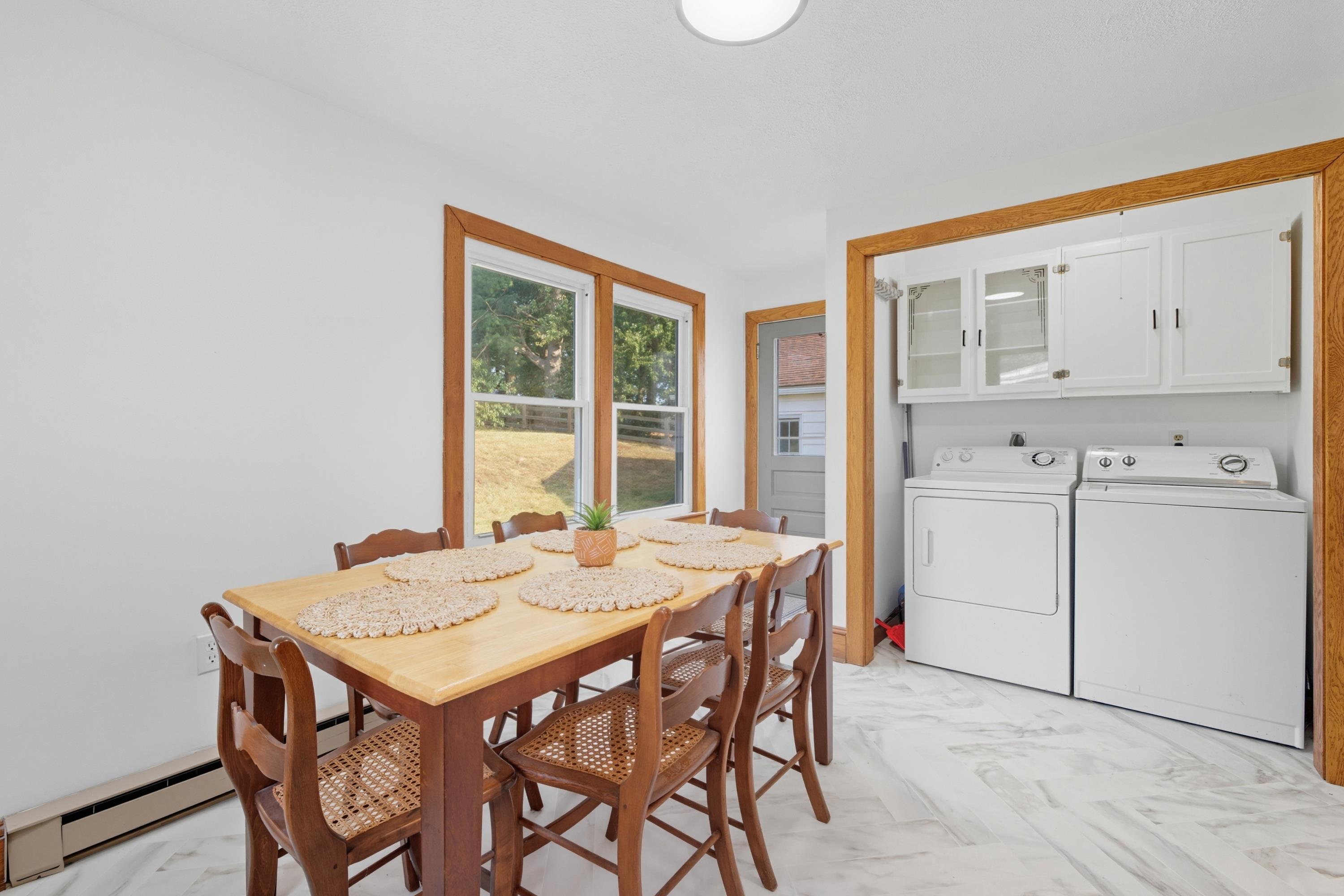 3138 CROSS KEYS RD, ROCKINGHAM, Virginia 22801, 4 Bedrooms Bedrooms, ,2 BathroomsBathrooms,Residential,3138 CROSS KEYS RD,678433 MLS # 678433