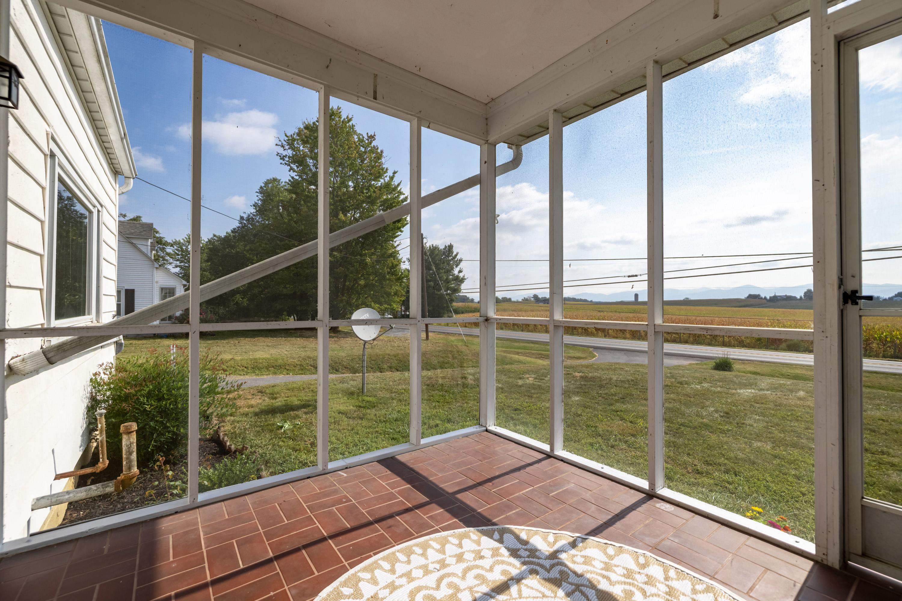 3138 CROSS KEYS RD, ROCKINGHAM, Virginia 22801, 4 Bedrooms Bedrooms, ,2 BathroomsBathrooms,Residential,3138 CROSS KEYS RD,678433 MLS # 678433